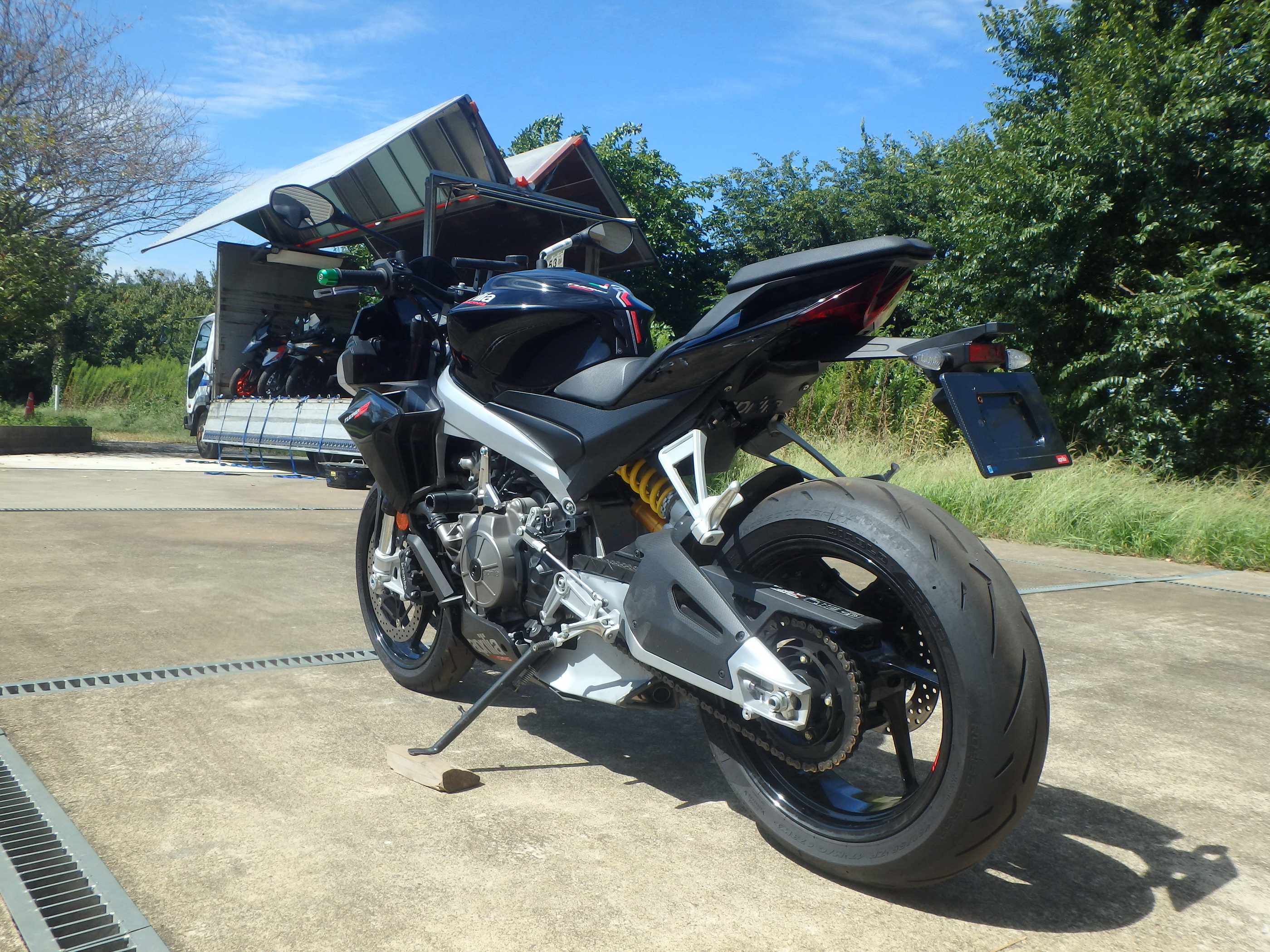 Купить мотоцикл Aprilia Tuono660 Factory 2022 фото 11