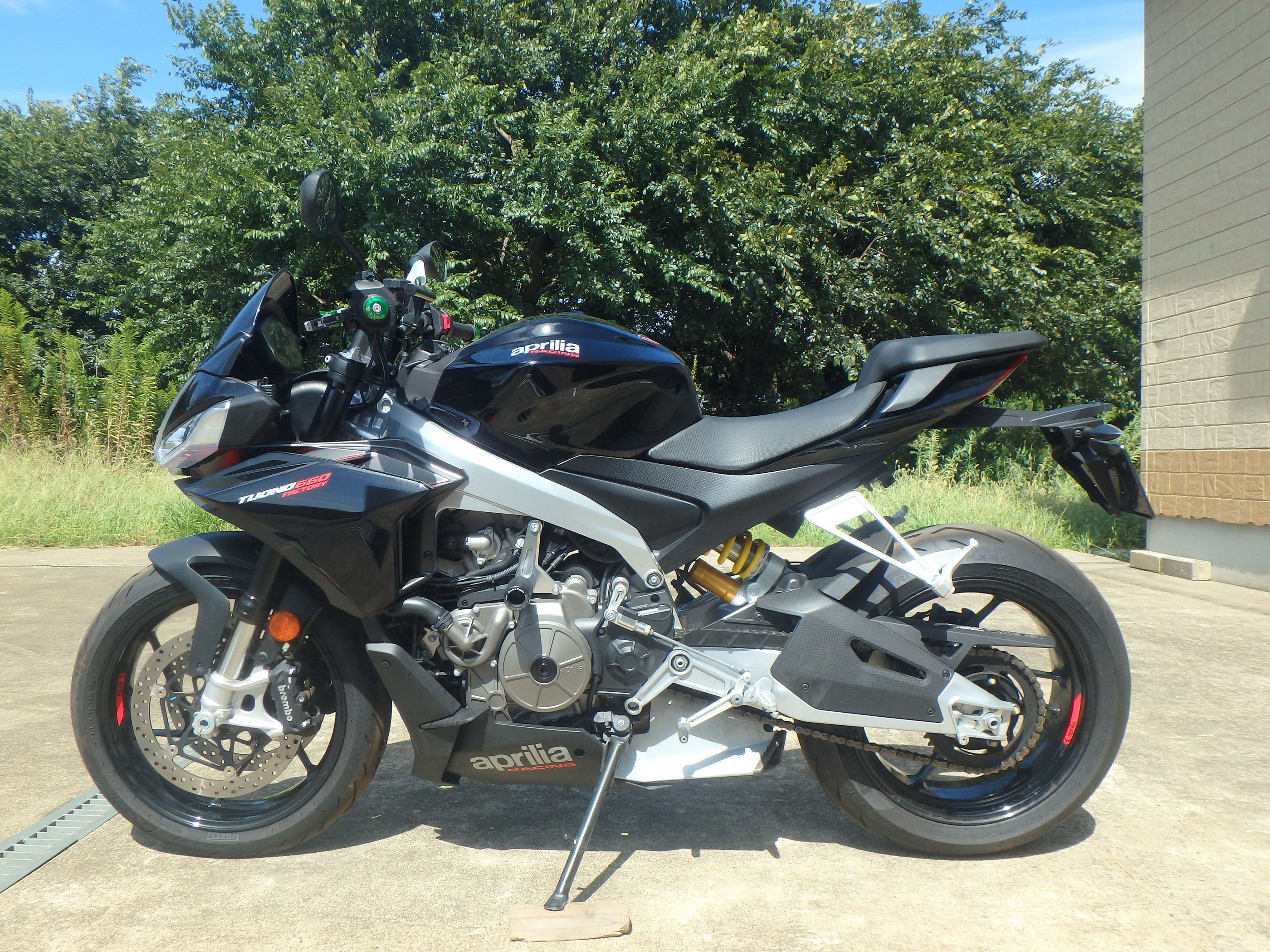 Купить мотоцикл Aprilia Tuono660 Factory 2022 фото 12