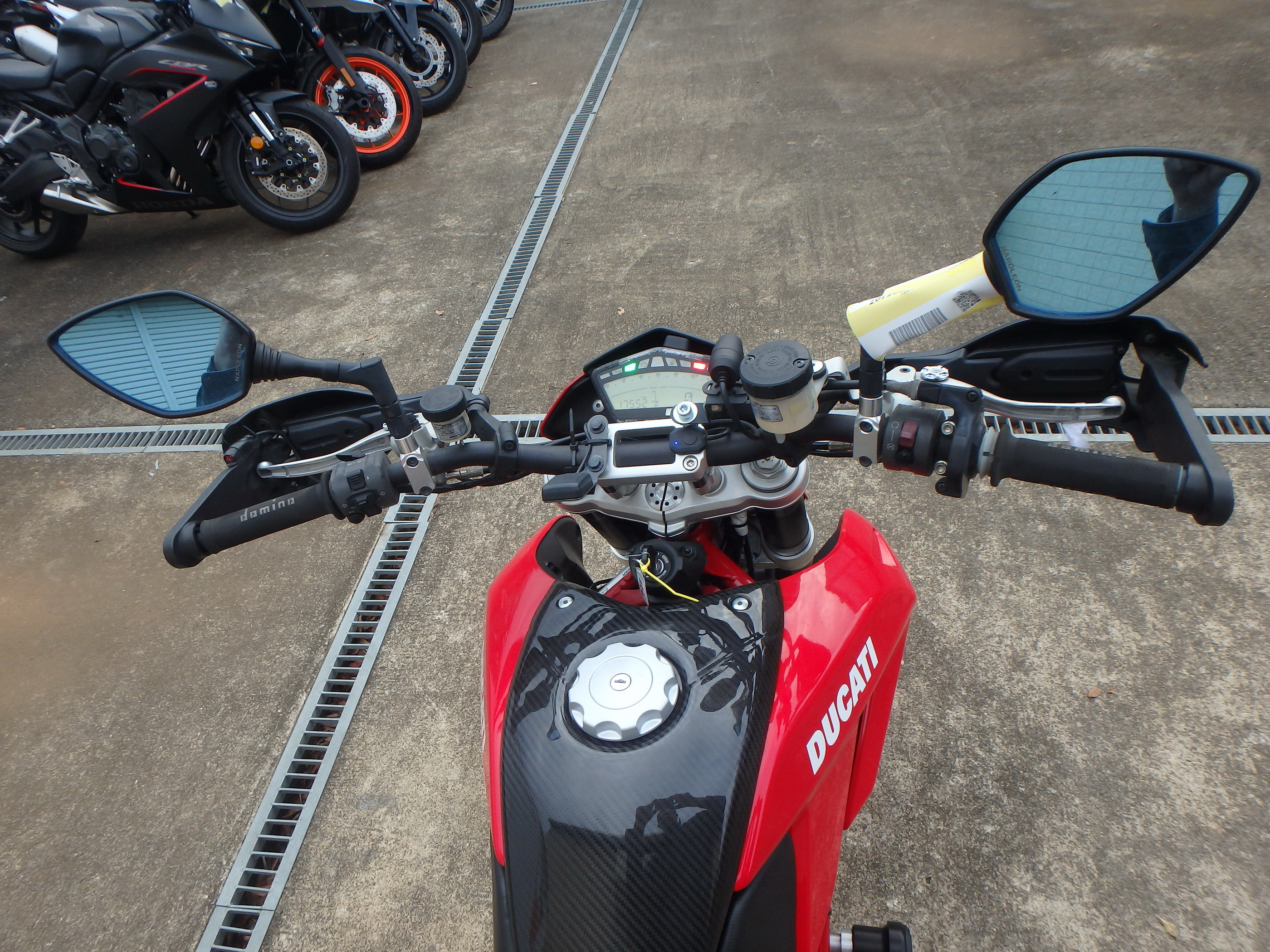 Купить мотоцикл Ducati Hypermotard1100E 2011 фото 21