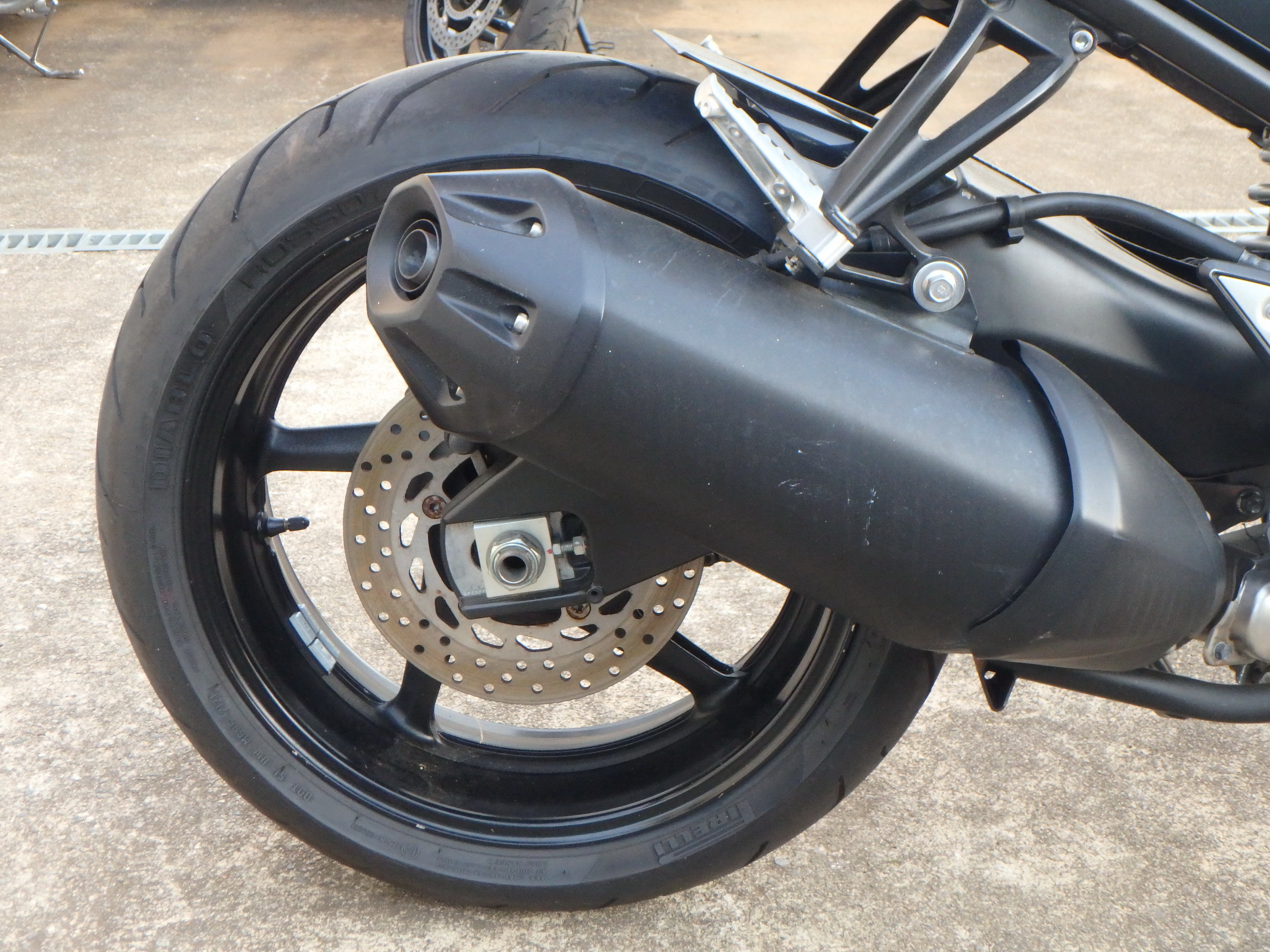 Купить мотоцикл Yamaha FZ-1 Fazer 2012 фото 15