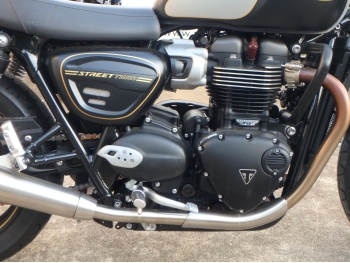 �������� �� ������ �������� Triumph StreetTwin 900 2022 ���� 18