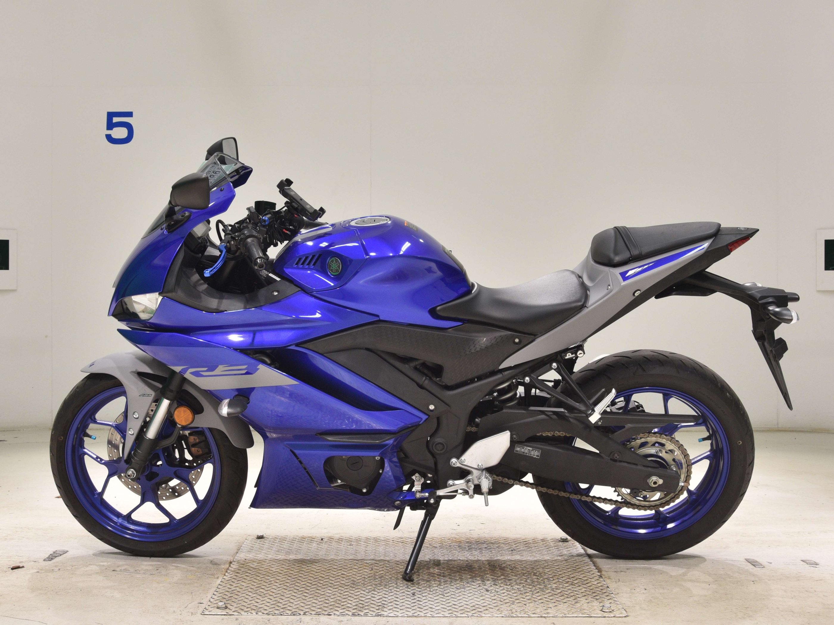 Купить мотоцикл Yamaha YZF-R3 2021 фото 1