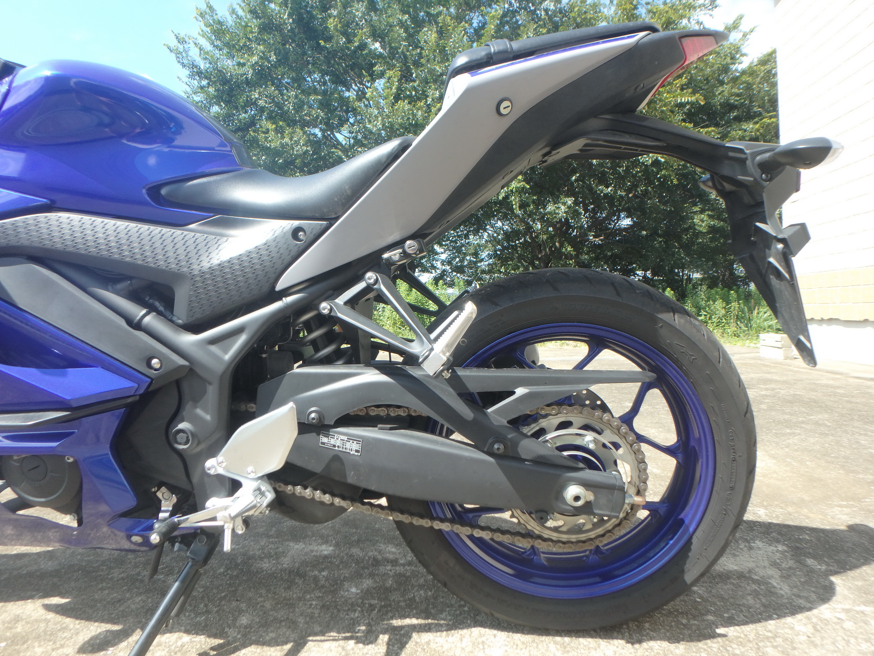 Купить мотоцикл Yamaha YZF-R3 2021 фото 17