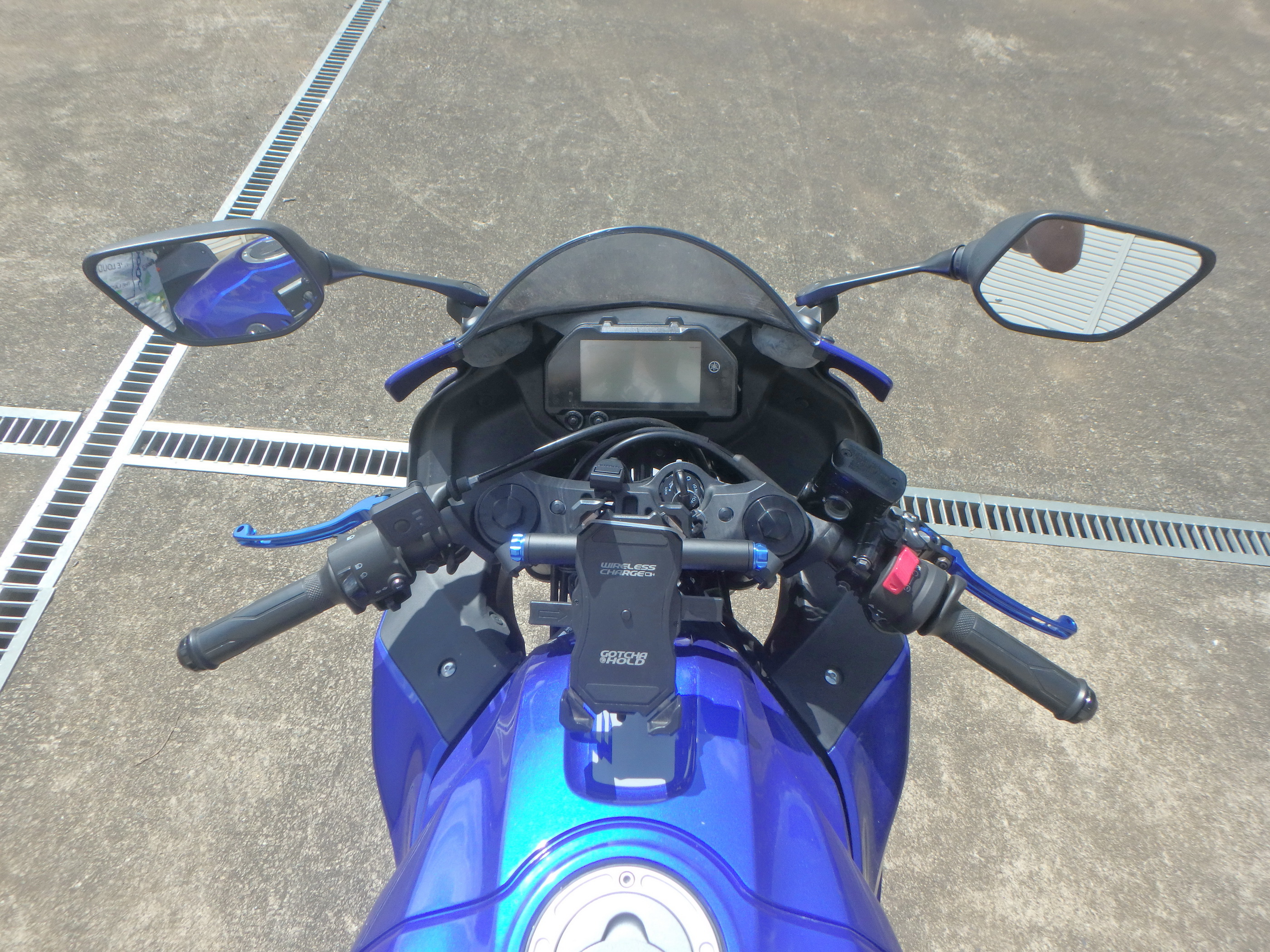 Купить мотоцикл Yamaha YZF-R3 2021 фото 23
