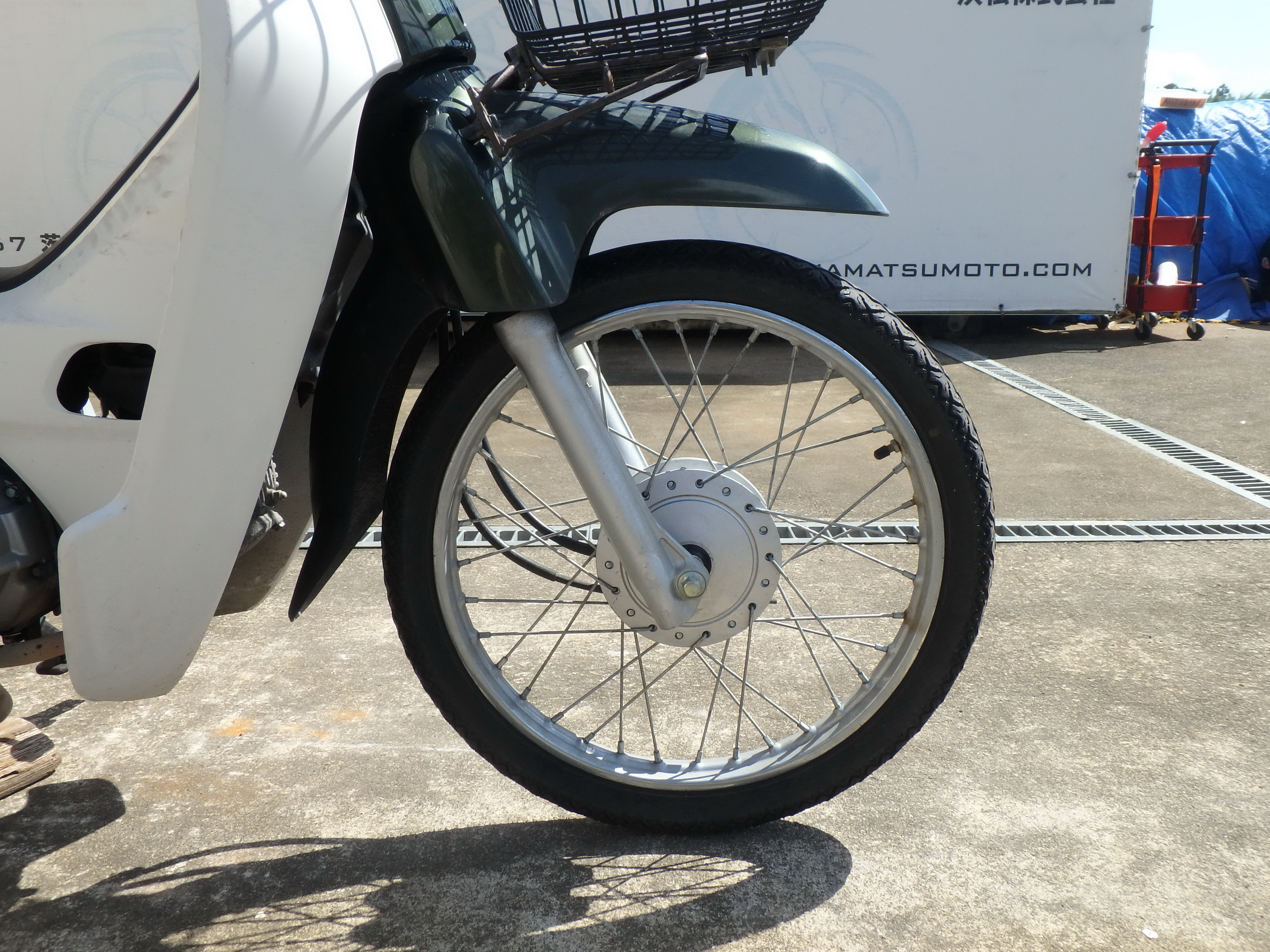 Купить мотоцикл Honda C50-2 Super Cub 2015 фото 19