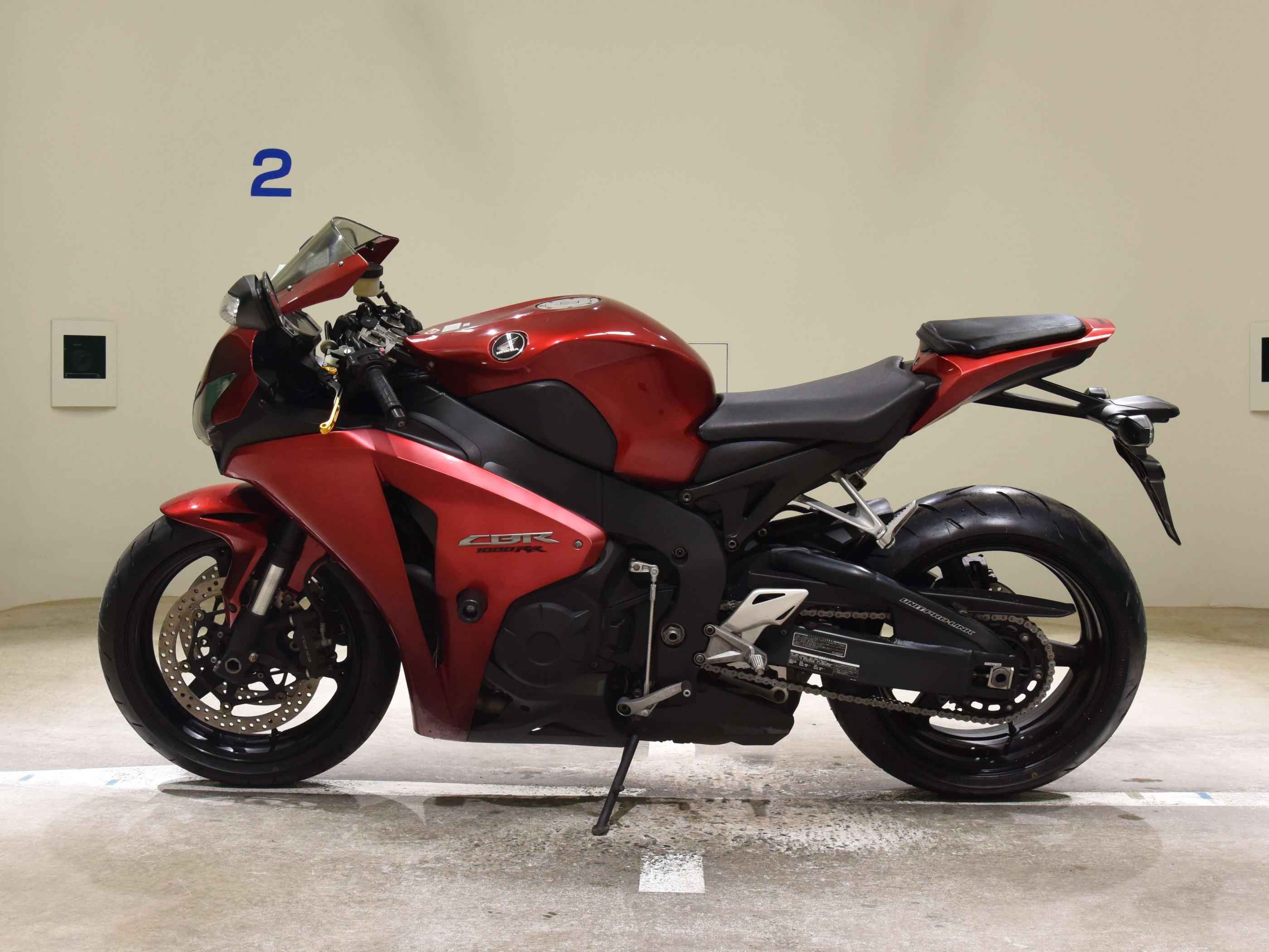 Купить мотоцикл Honda CBR1000RR-2 2008 фото 1
