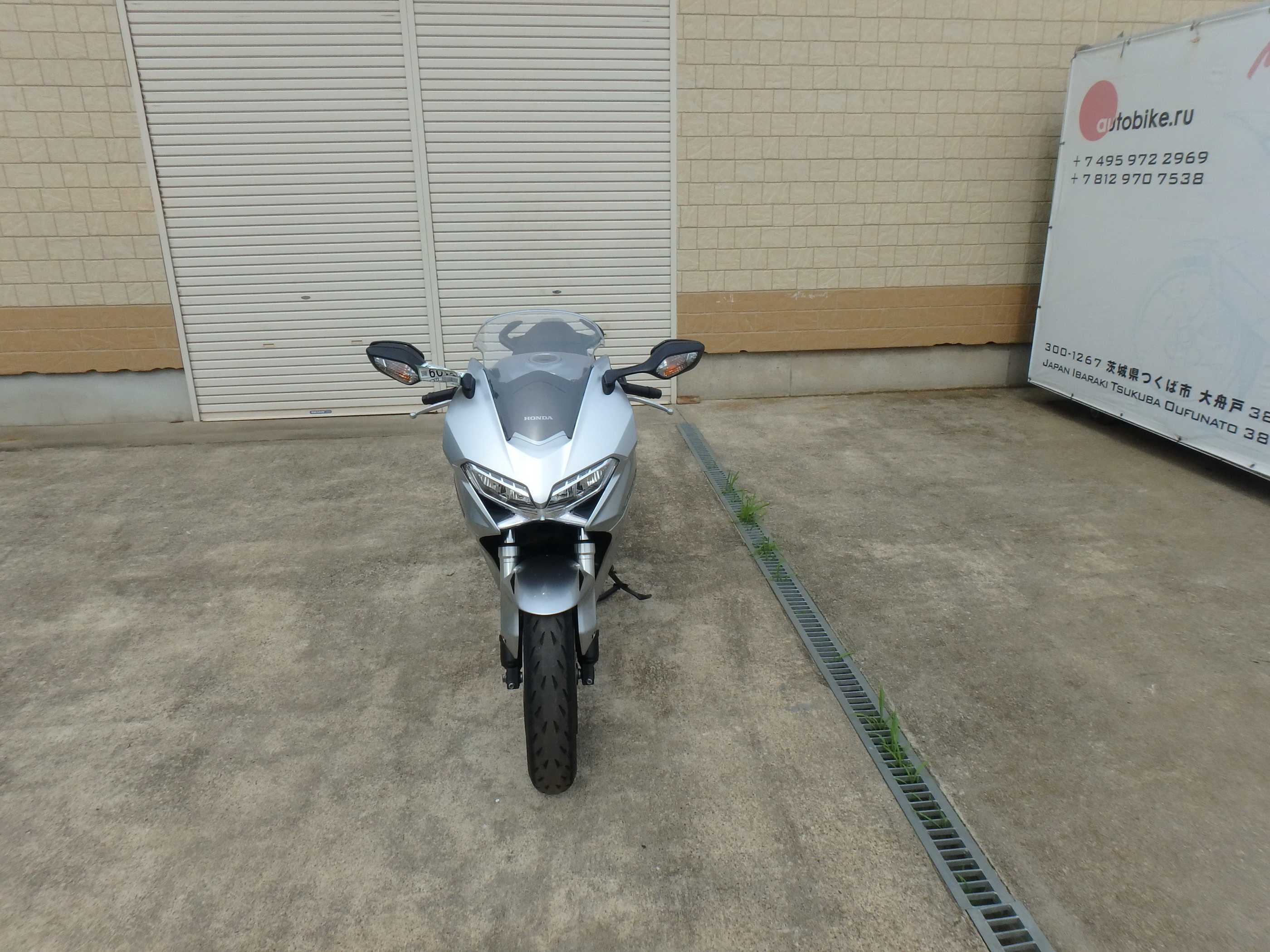 Купить мотоцикл Honda VFR800F 2017 фото 6