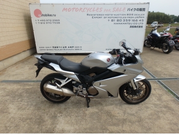     Honda VFR800F 2017  8