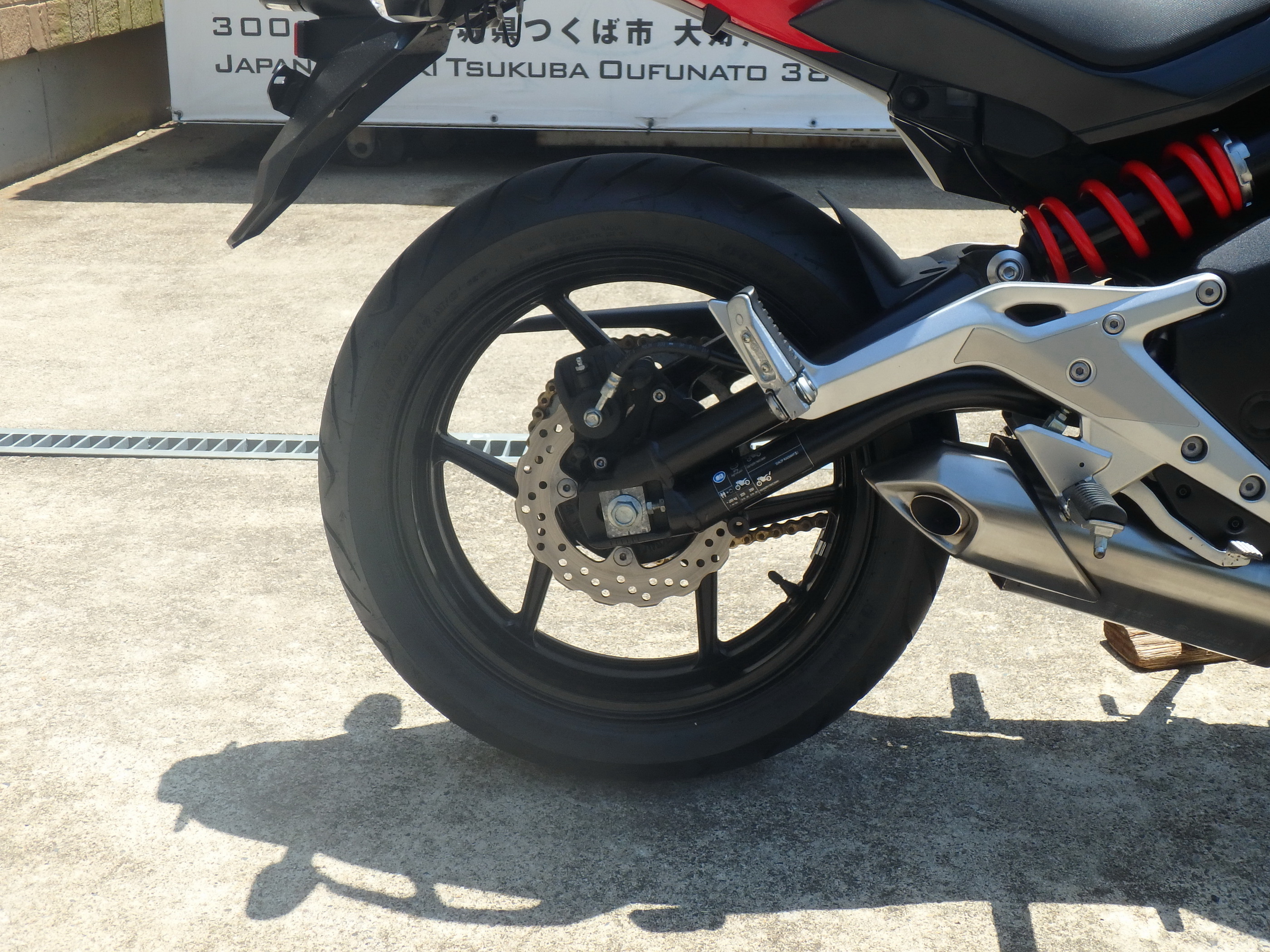 Купить мотоцикл Kawasaki ER-6N 2014 фото 17