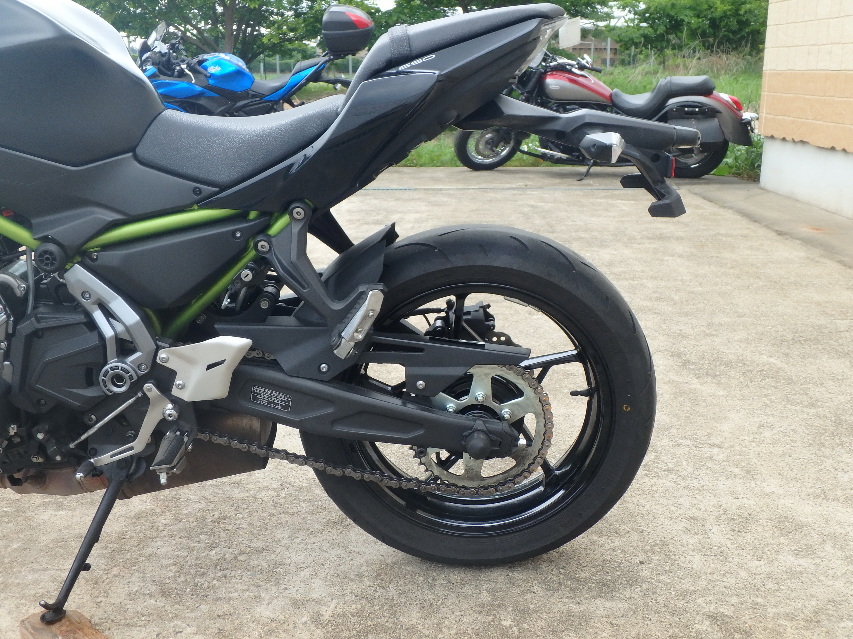 Купить мотоцикл Kawasaki Z650A 2018 фото 16