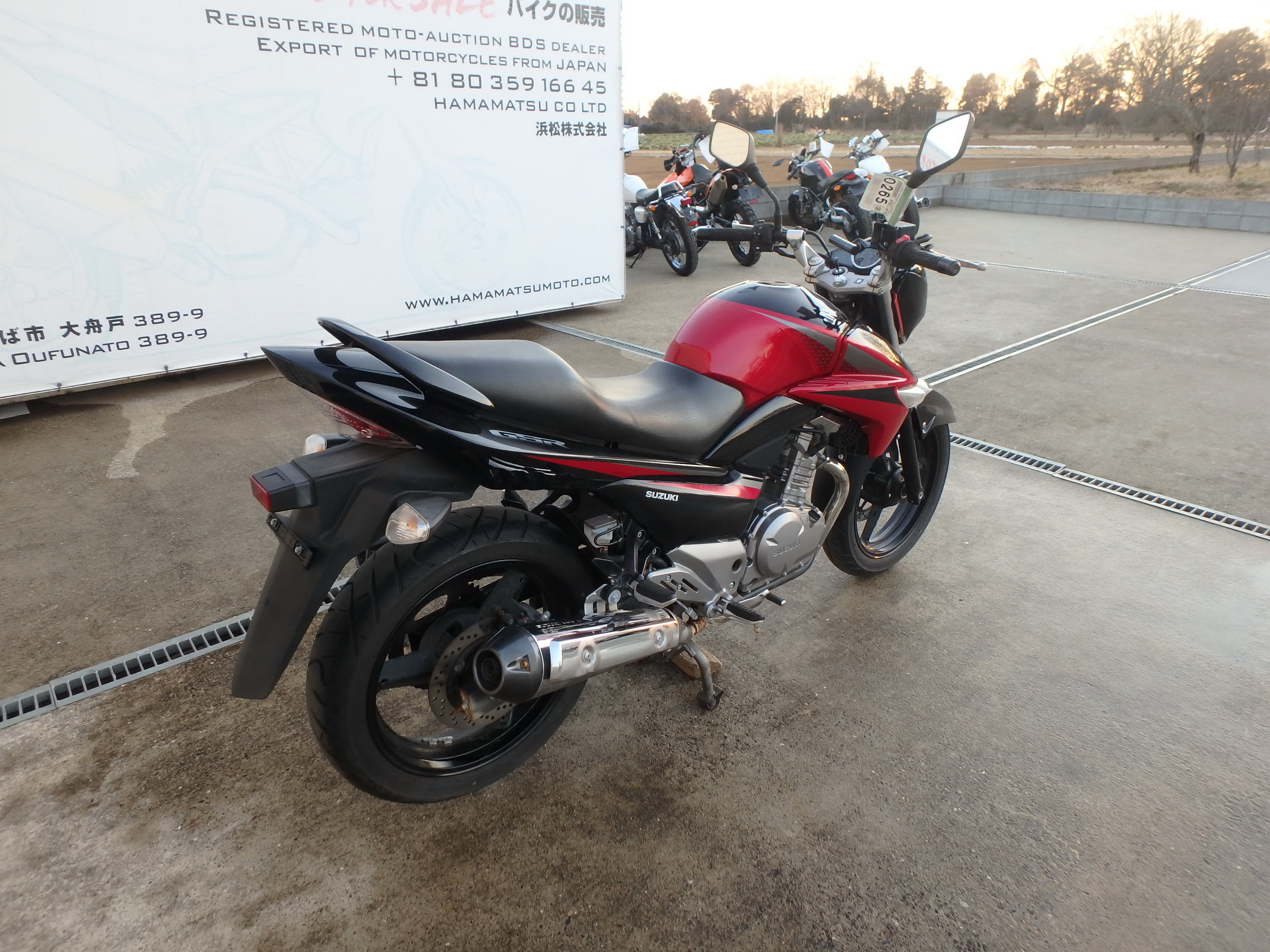Купить мотоцикл Suzuki GSR250 2018 фото 9