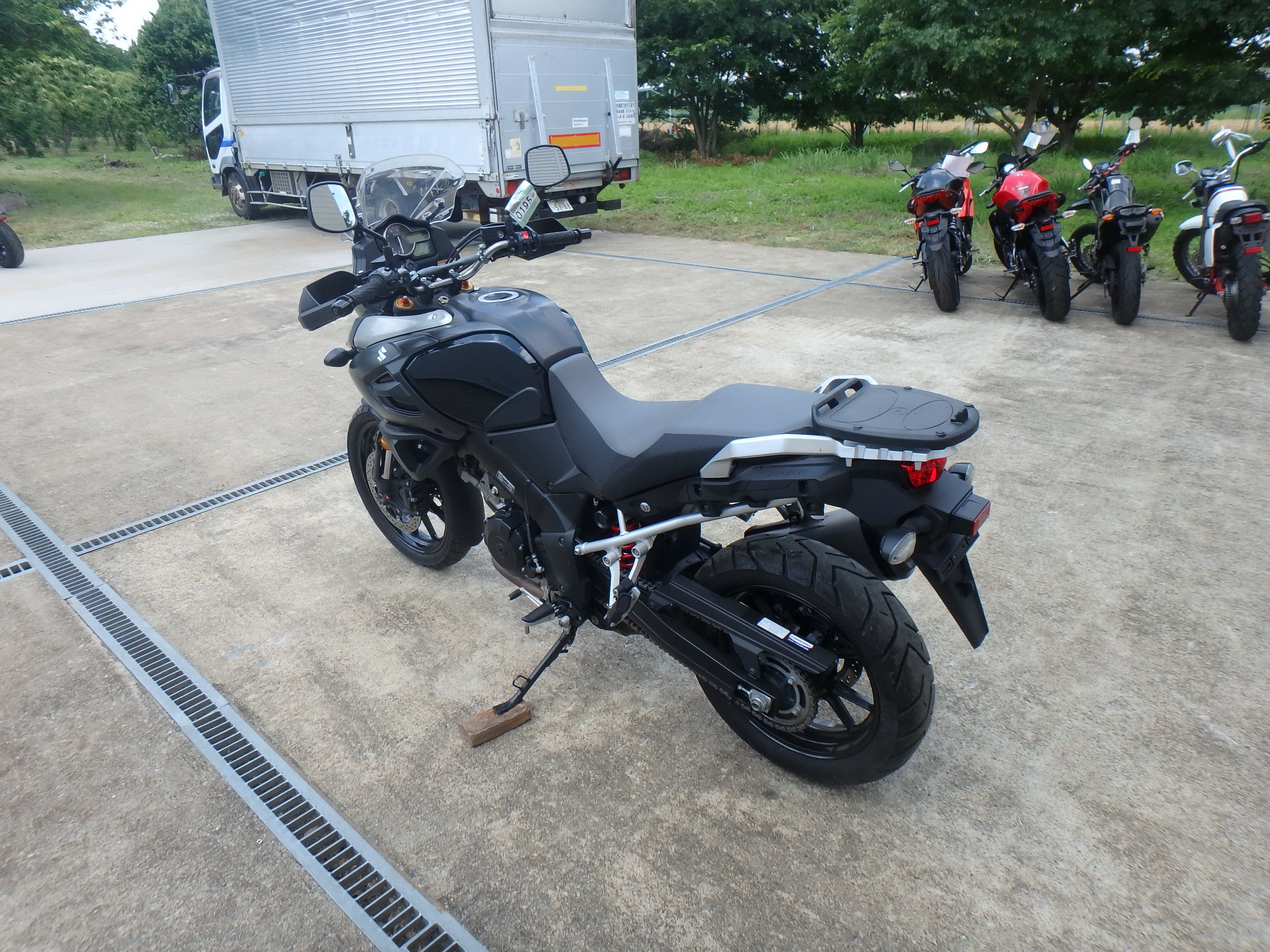 Купить мотоцикл Suzuki DL1000 V-Strom1000 2014 фото 11