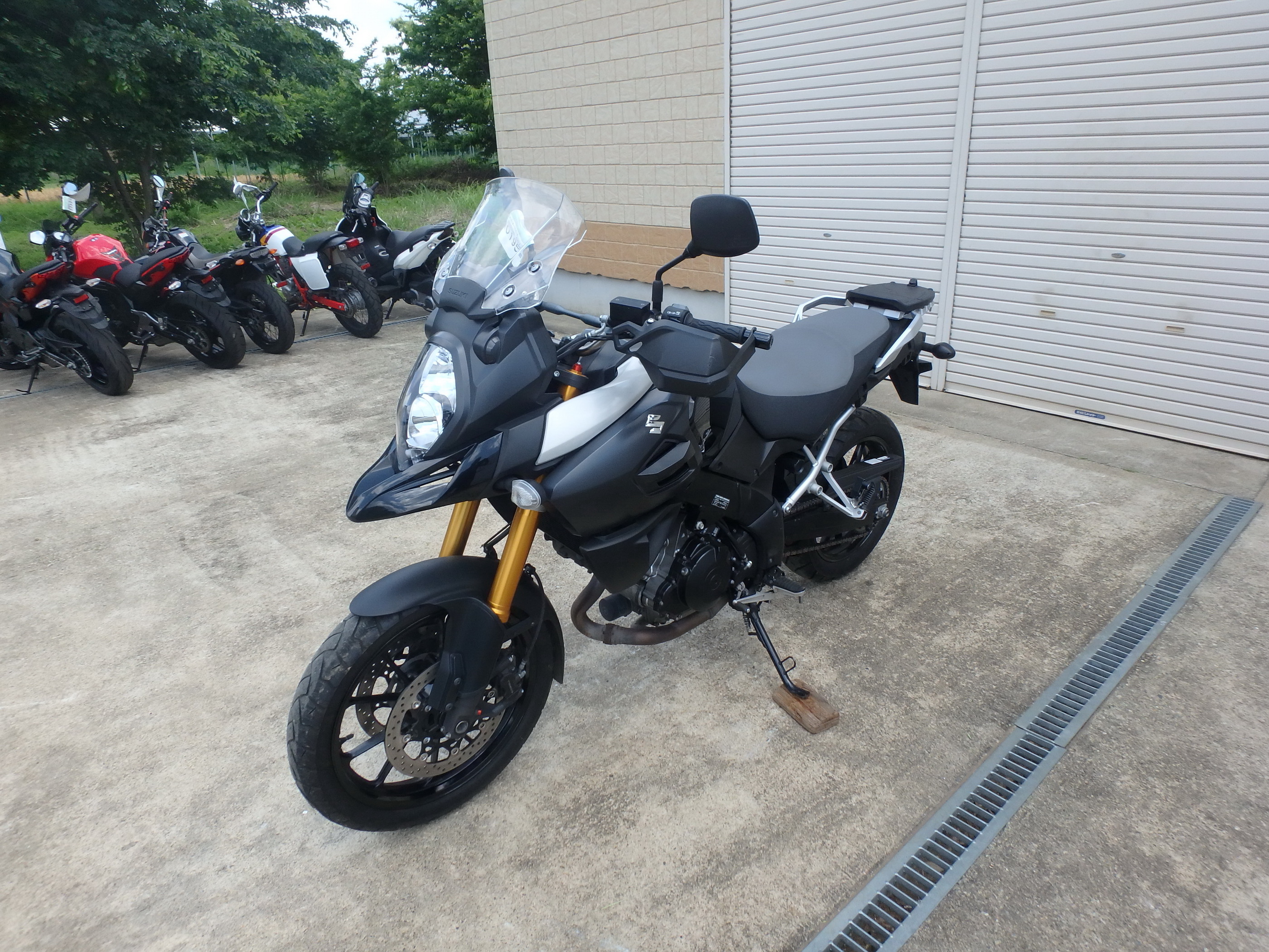 Купить мотоцикл Suzuki DL1000 V-Strom1000 2014 фото 13