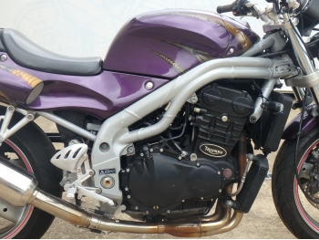     Triumph Speed Triple 955 2000  18