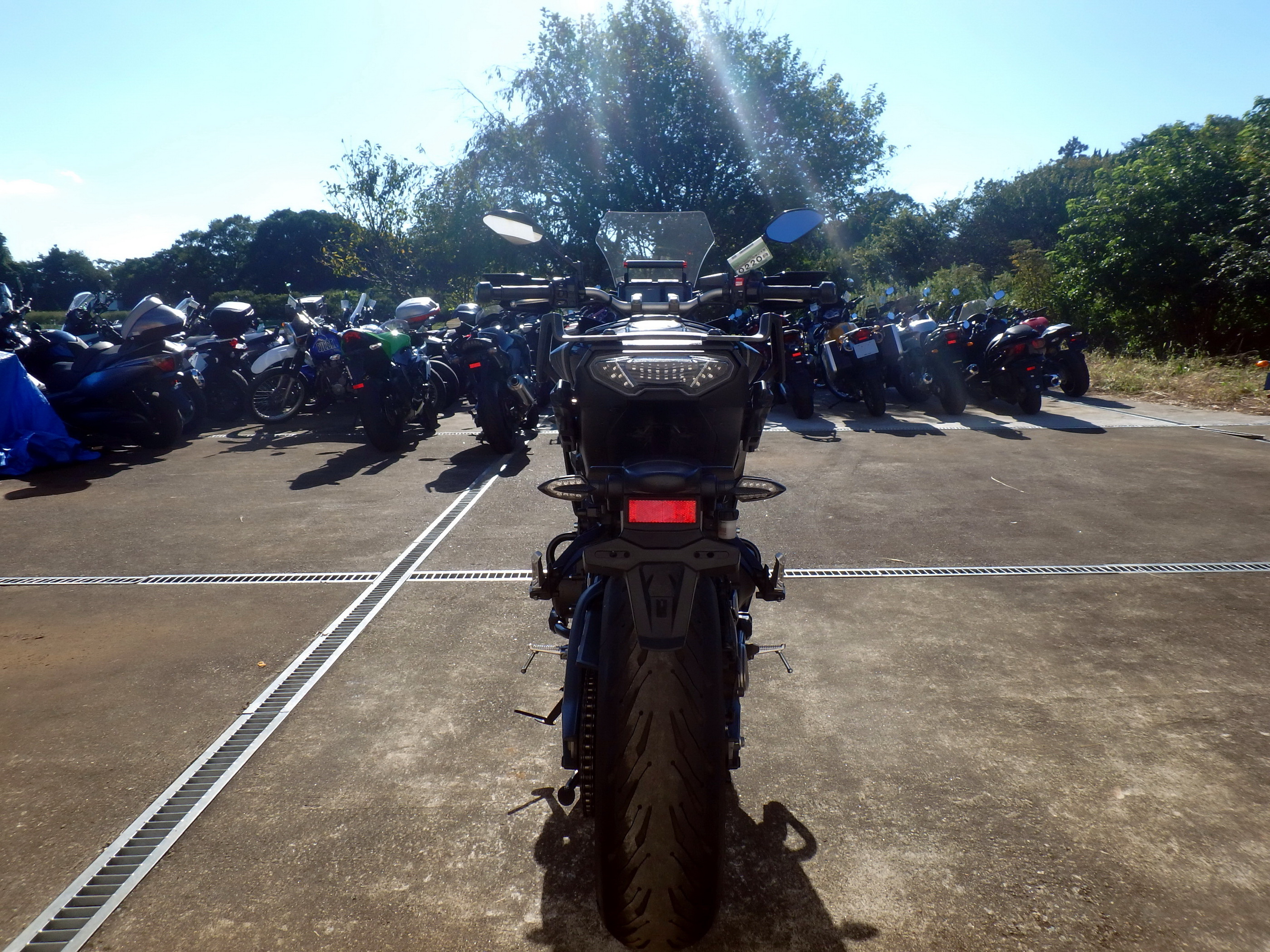 Купить мотоцикл Yamaha MT-09 Tracer FJ-09 2017 фото 10