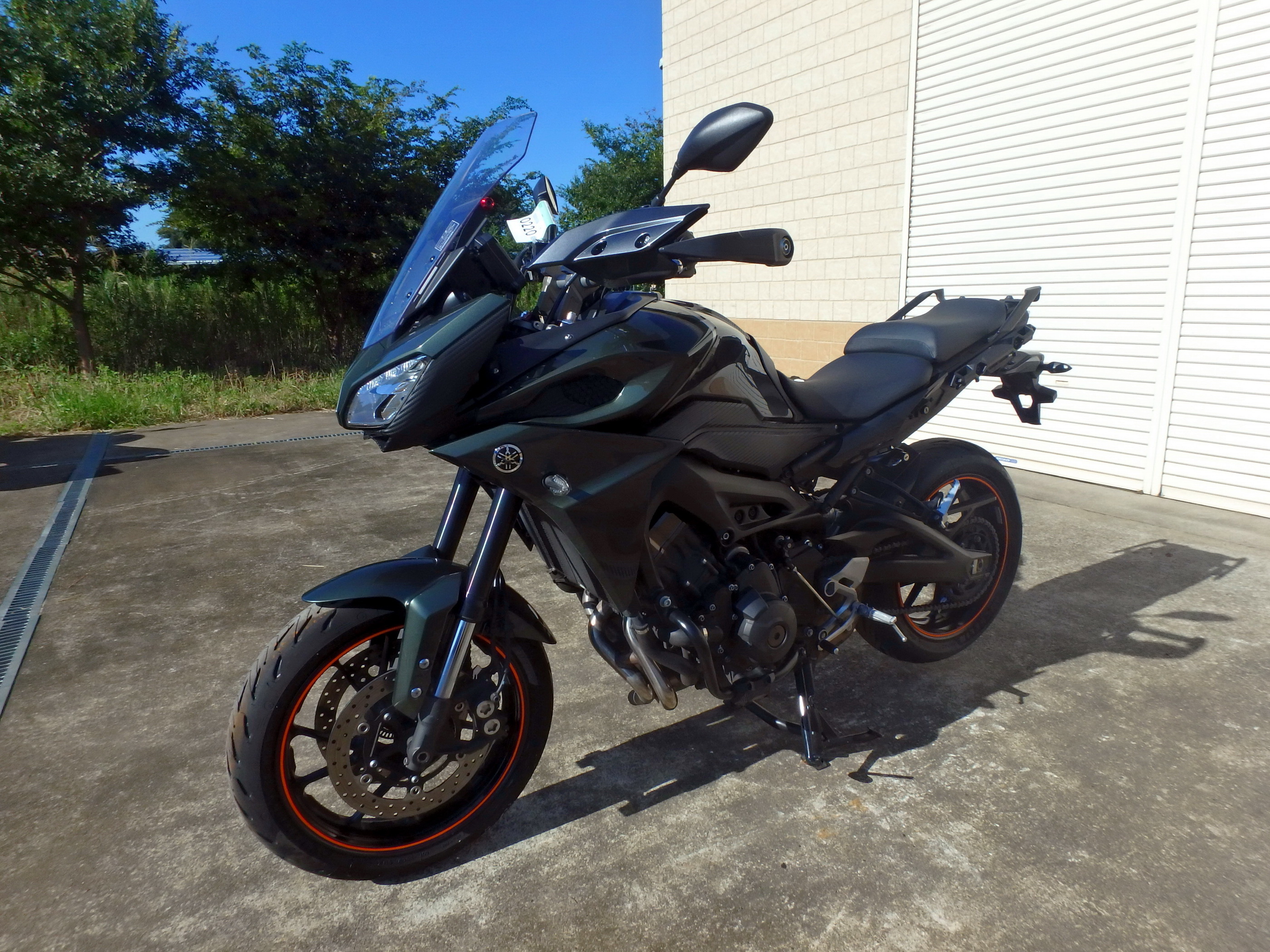 Купить мотоцикл Yamaha MT-09 Tracer FJ-09 2017 фото 13