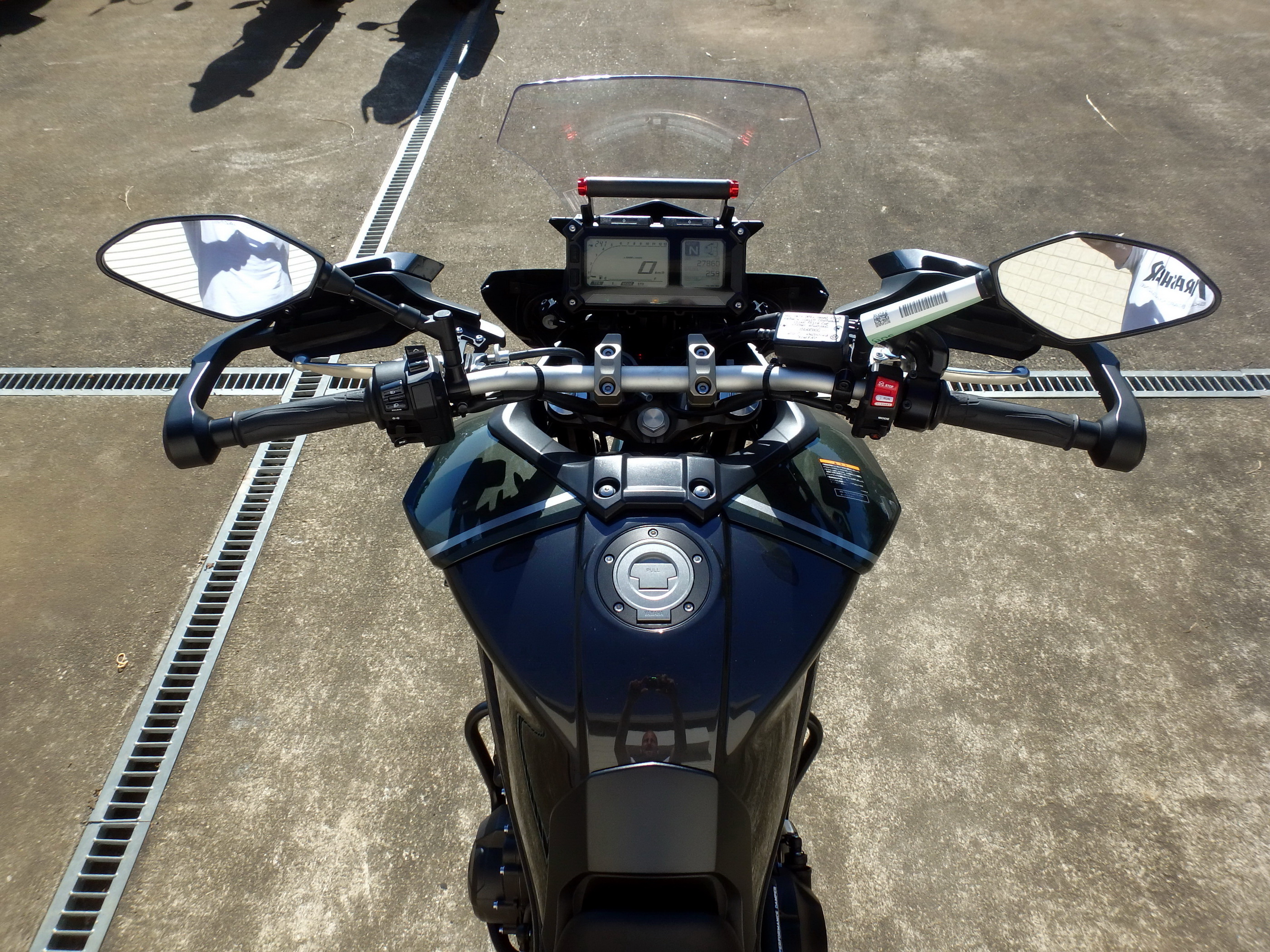 Купить мотоцикл Yamaha MT-09 Tracer FJ-09 2017 фото 22