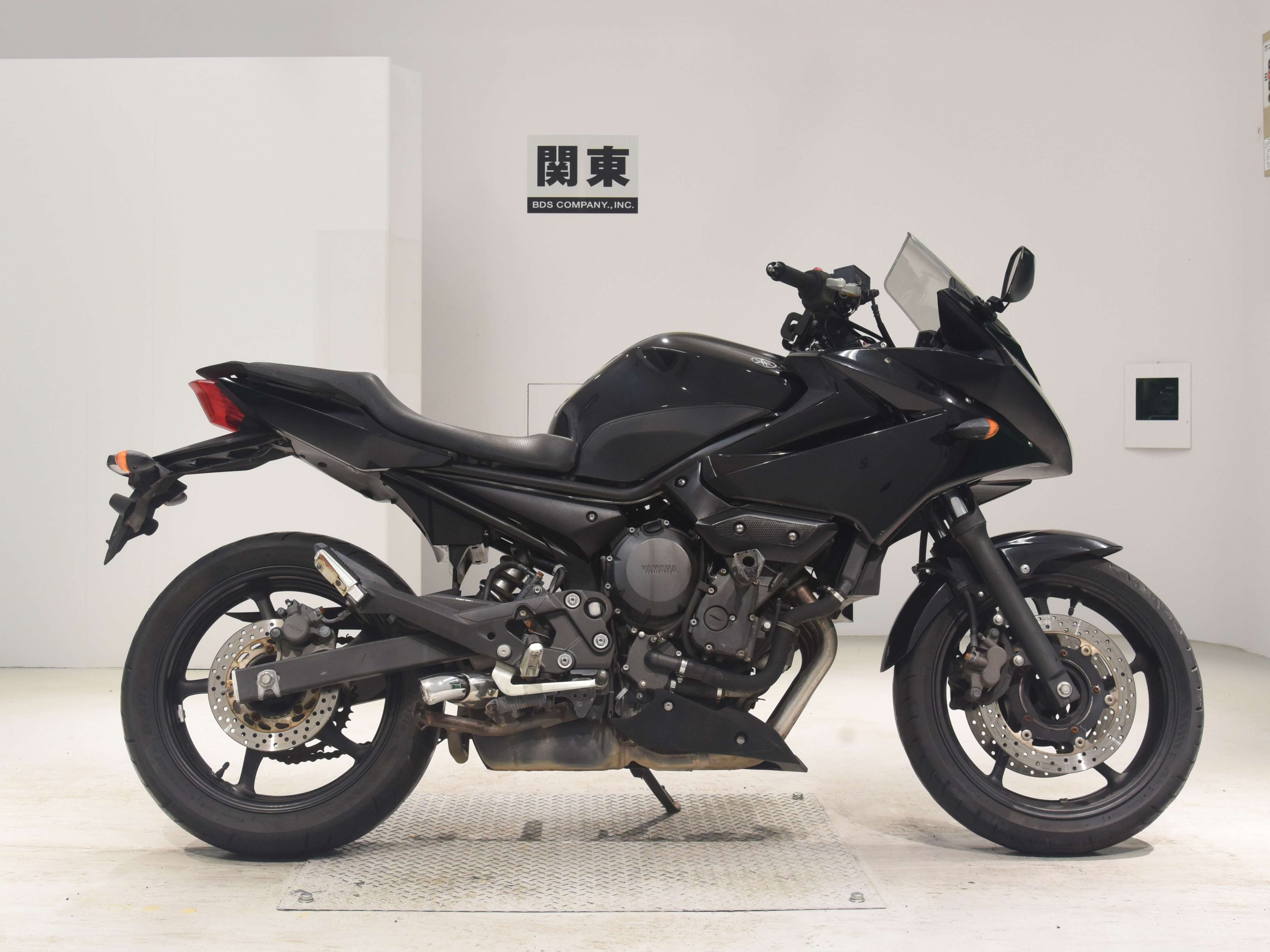 Купить мотоцикл Yamaha XJ6 Diversion FZ6R 2009 фото 2