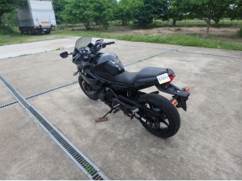     Yamaha XJ6 Diversion FZ6R 2009  11