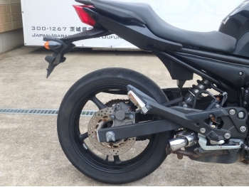     Yamaha XJ6 Diversion FZ6R 2009  17