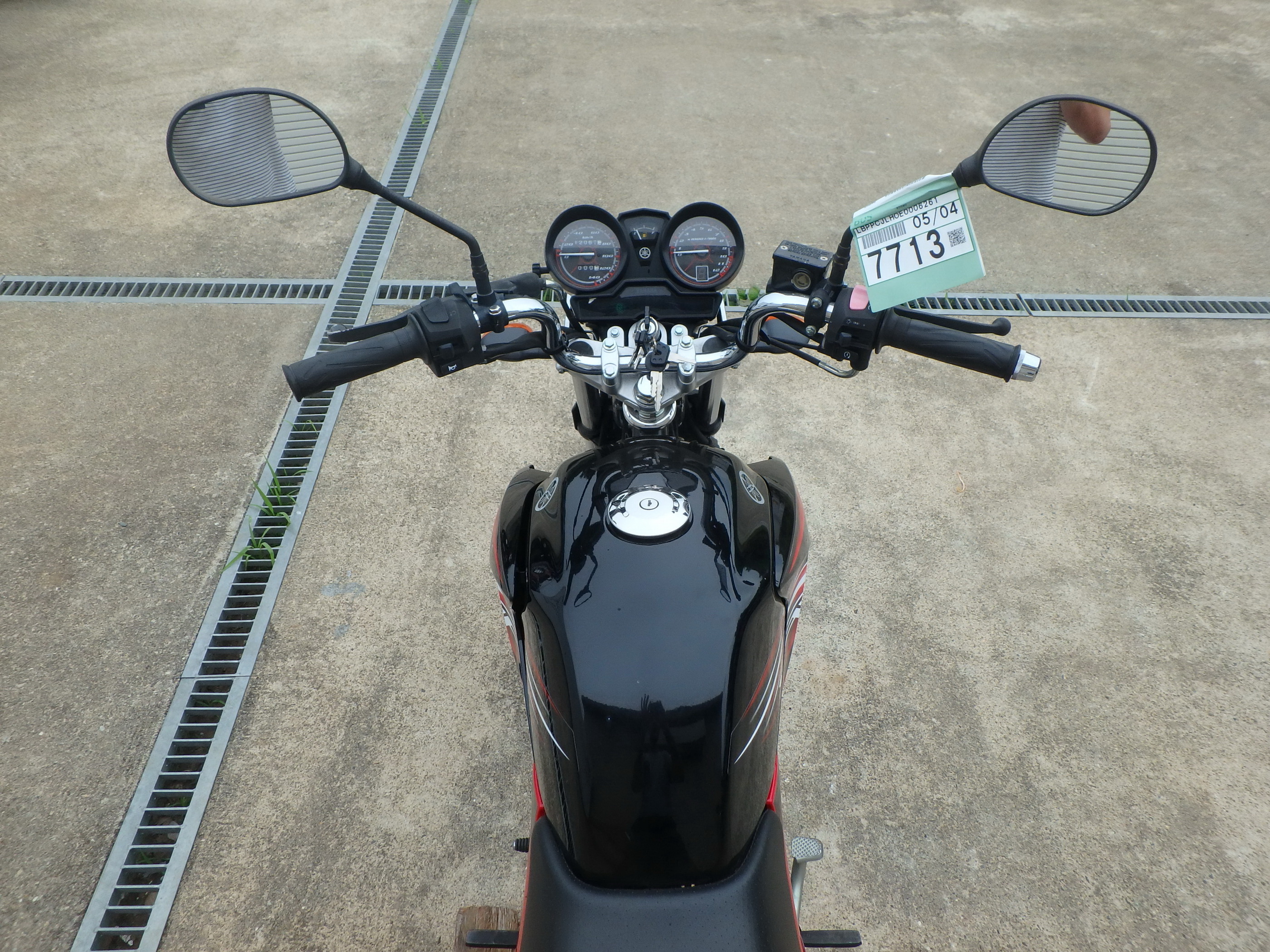 Купить мотоцикл Yamaha YBR125 2014 фото 22