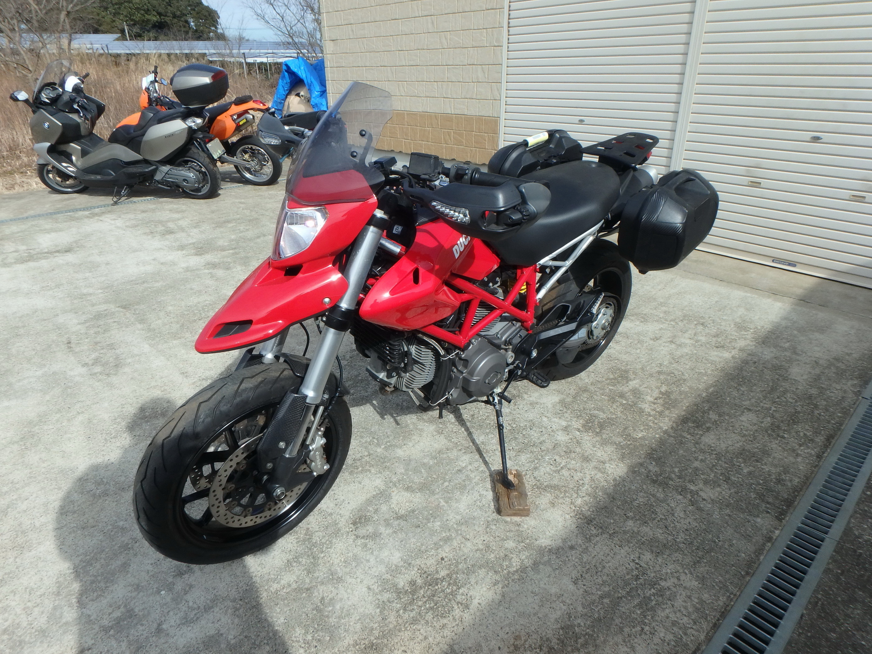 Купить мотоцикл Ducati Hypermotard796 2011 фото 13