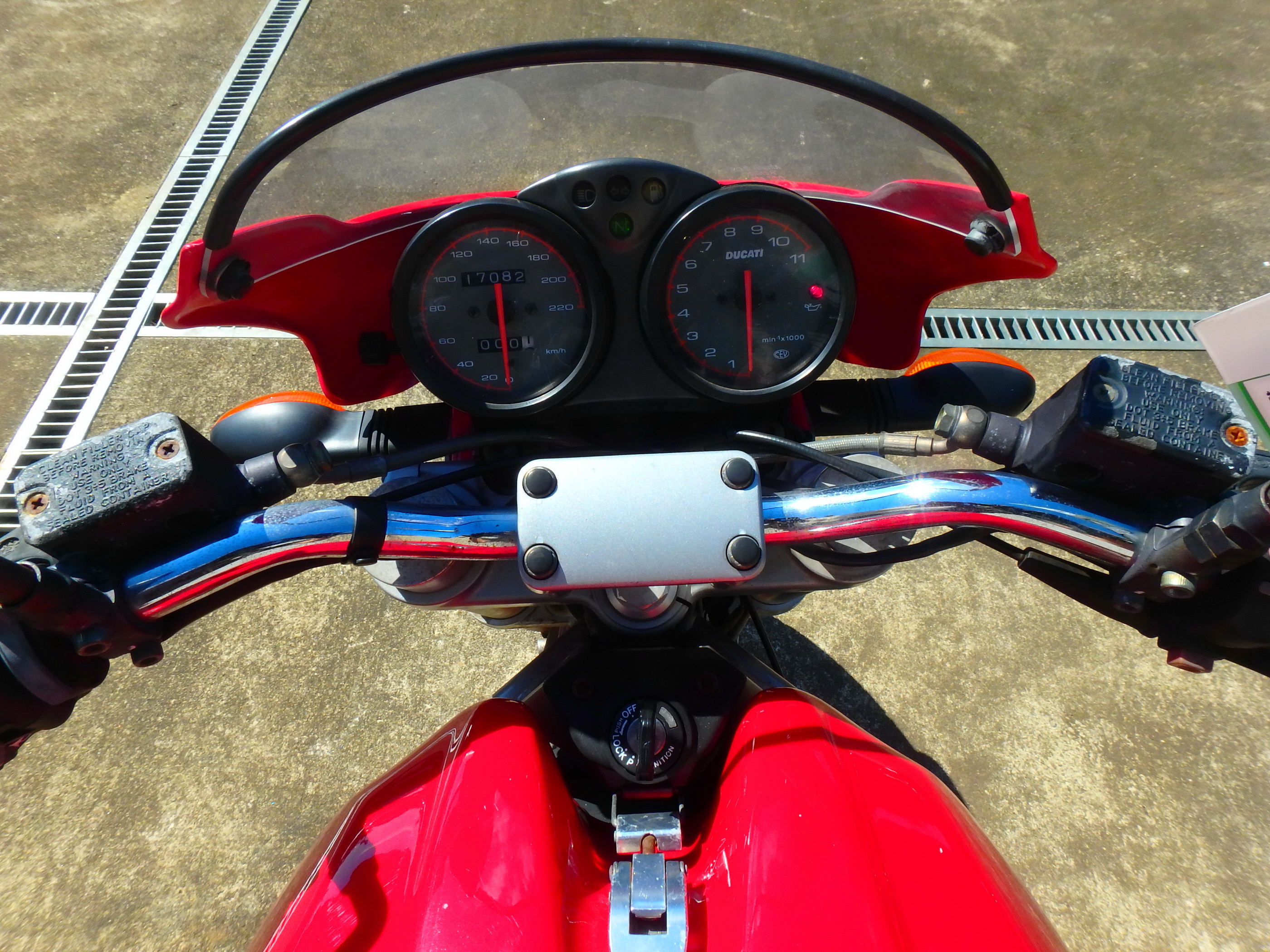 Купить мотоцикл Ducati Monster400 M400 2002 фото 21
