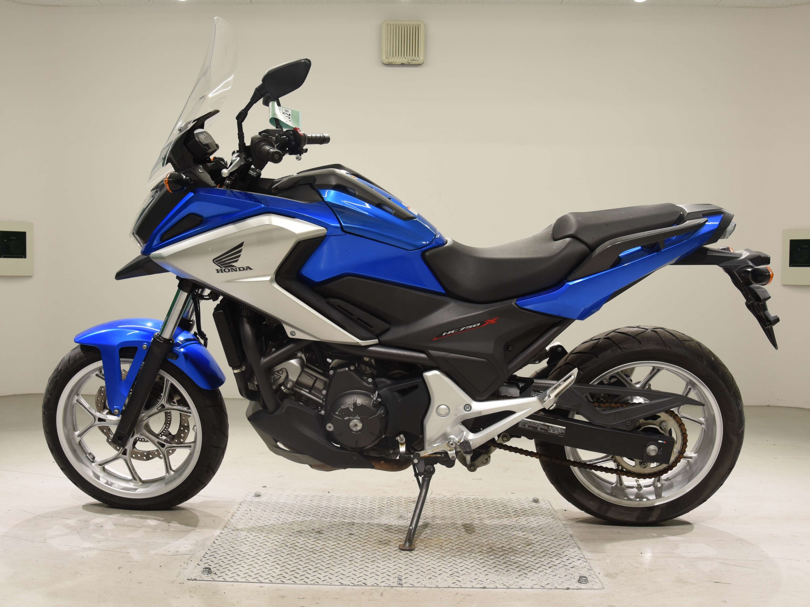 Купить мотоцикл Honda NC750X-2A 2016 фото 1