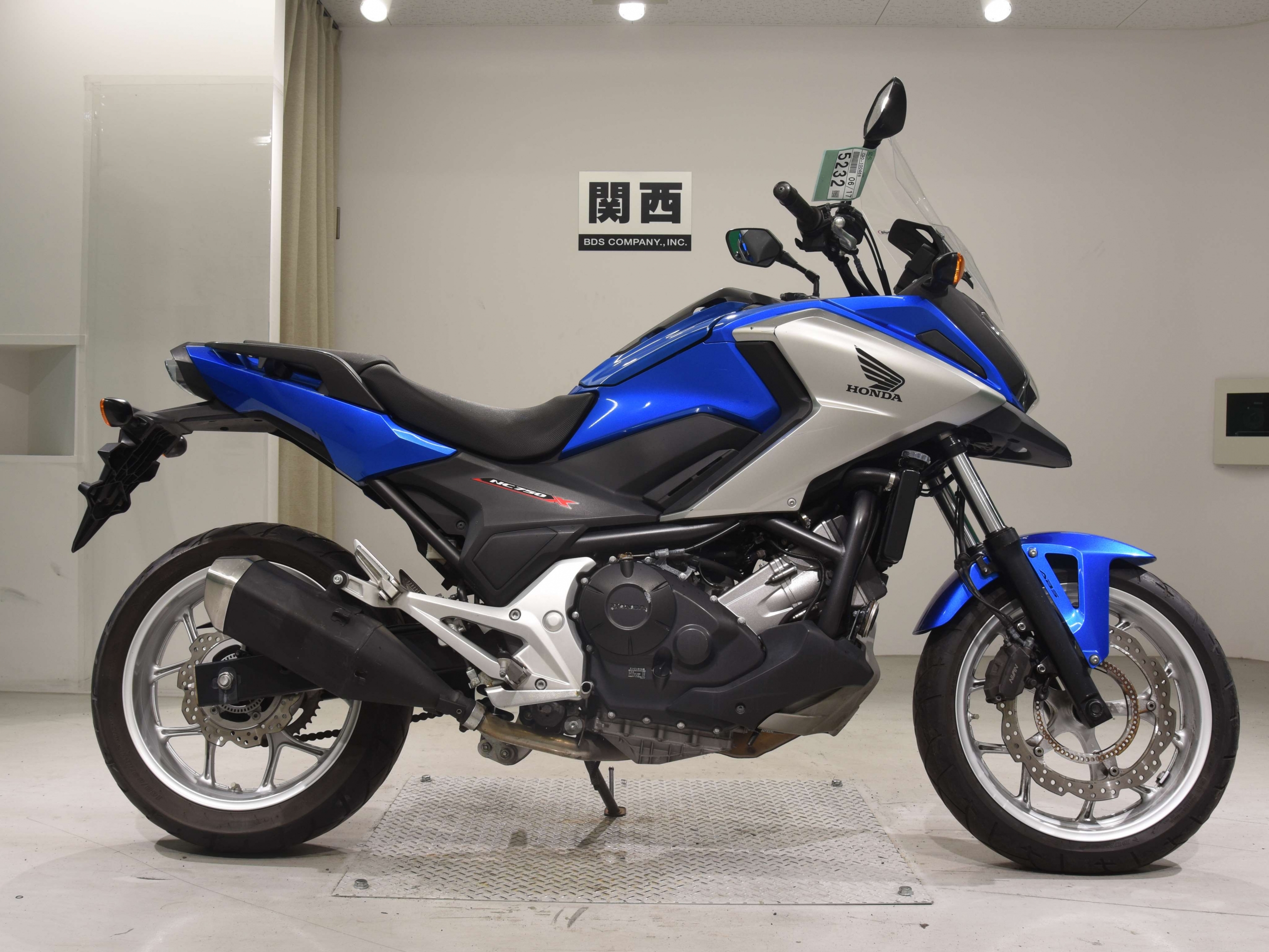 Купить мотоцикл Honda NC750X-2A 2016 фото 2