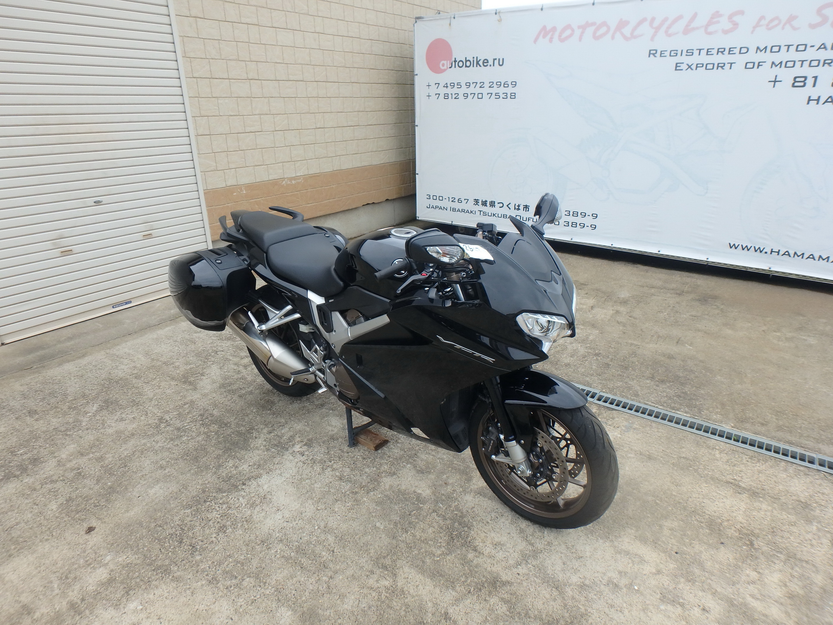 Купить мотоцикл Honda VFR800F 2016 фото 7