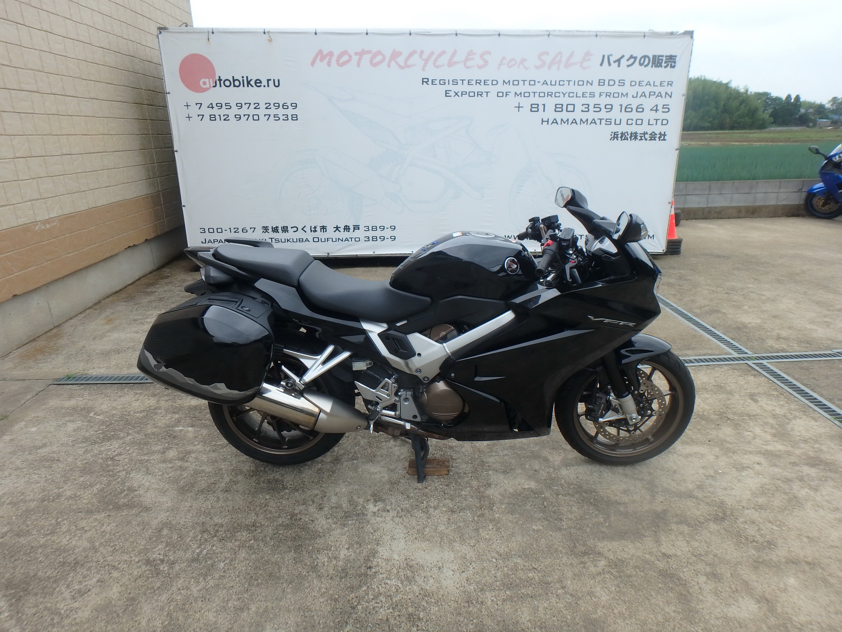 Купить мотоцикл Honda VFR800F 2016 фото 8