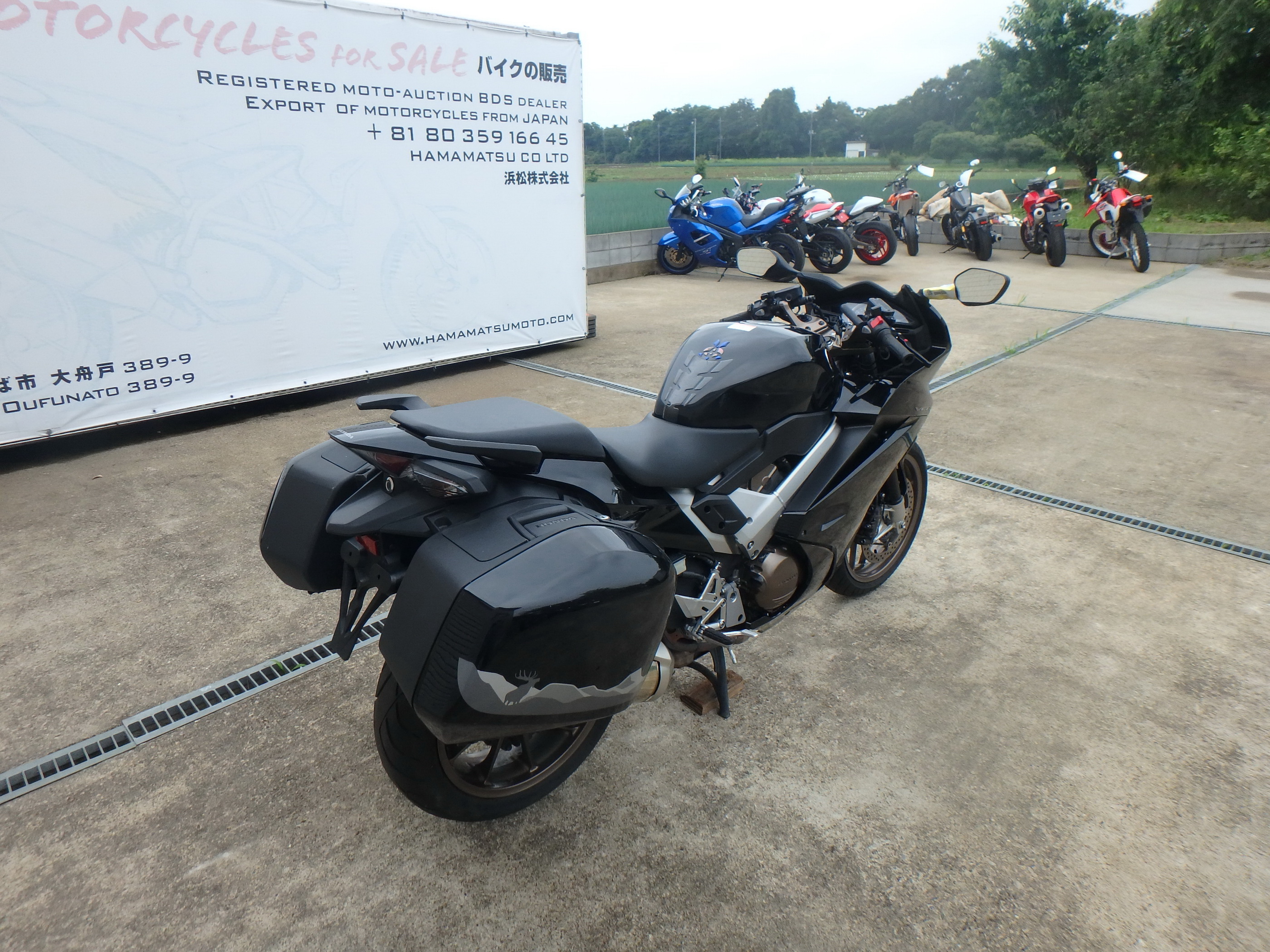 Купить мотоцикл Honda VFR800F 2016 фото 9