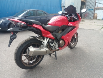     Honda VFR800F 2018  4