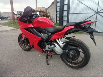     Honda VFR800F 2018  6