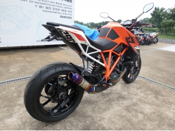     KTM 1290 SuperDuke R 2016  9