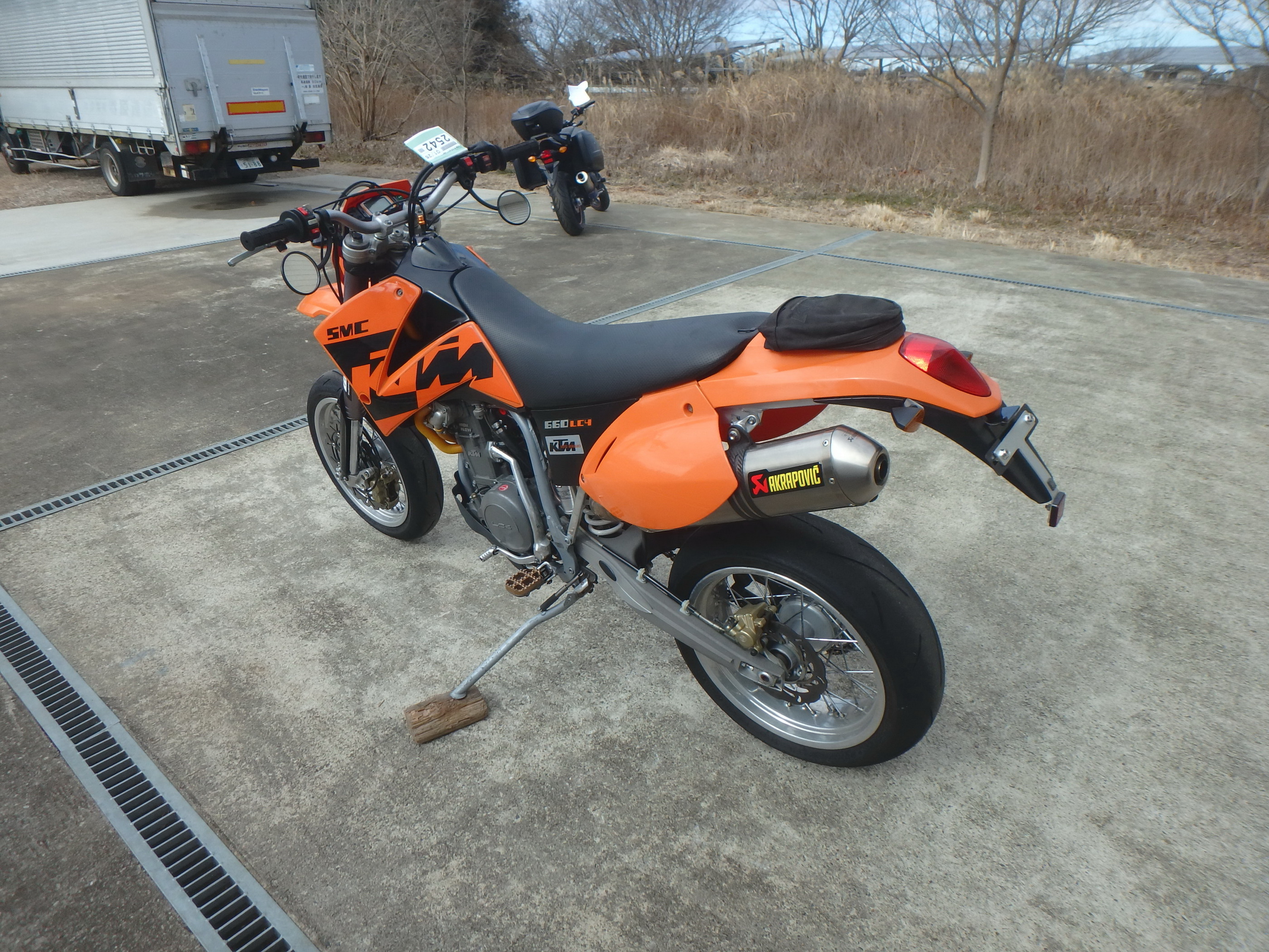 Купить мотоцикл KTM 660 SMC 2004 фото 11