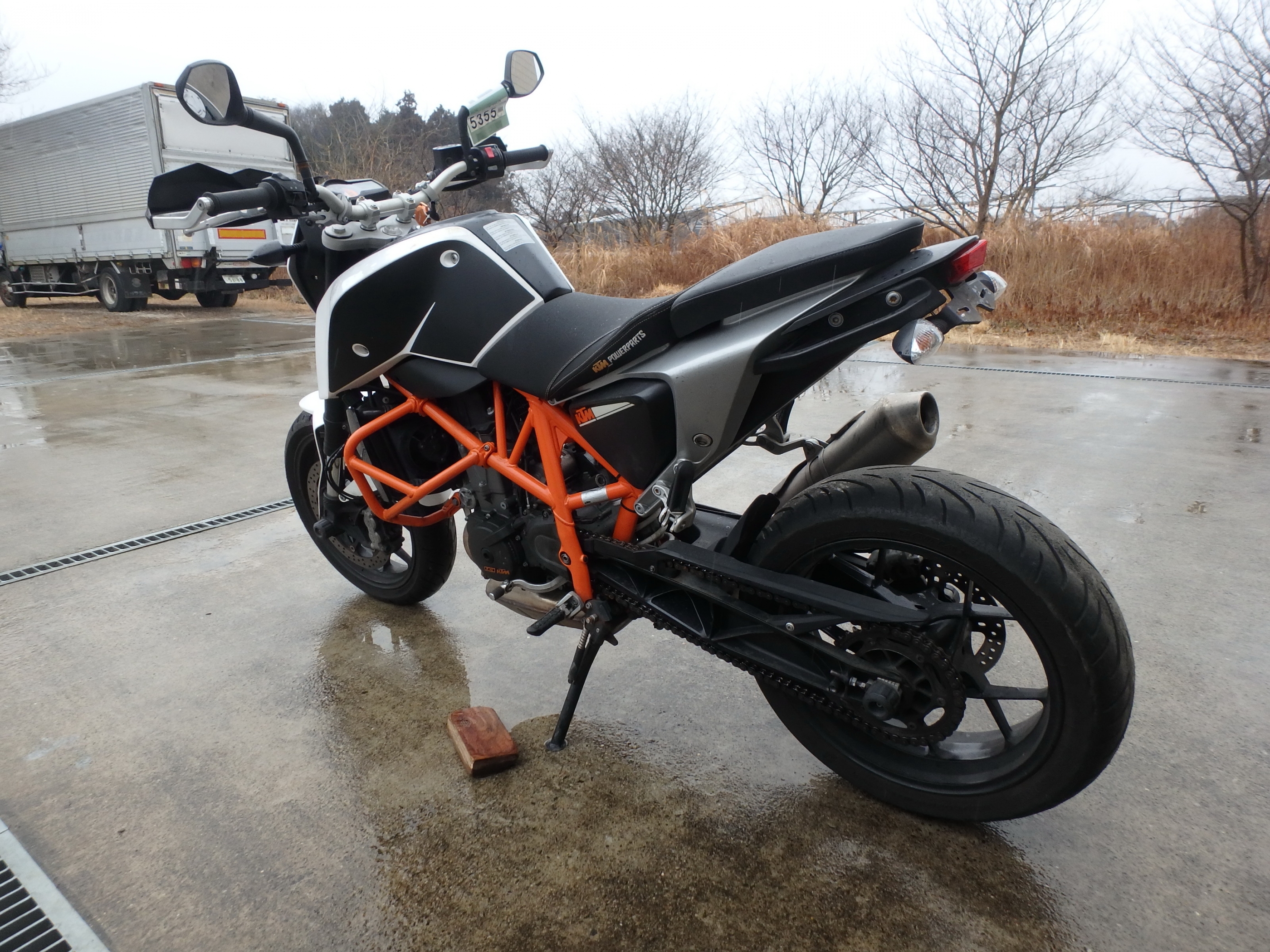 Купить мотоцикл KTM 690 Duke 2014 фото 11