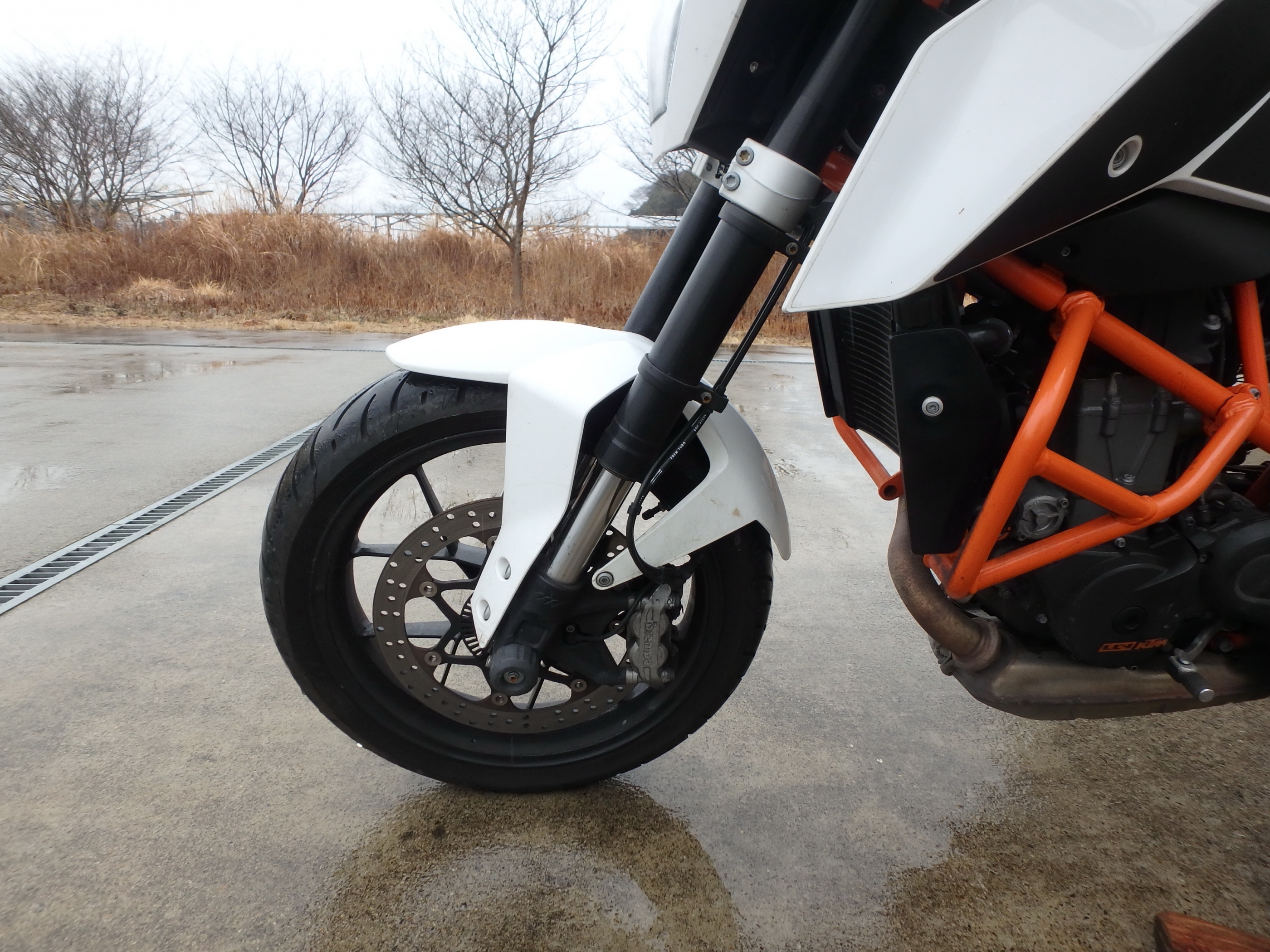 Купить мотоцикл KTM 690 Duke 2014 фото 14