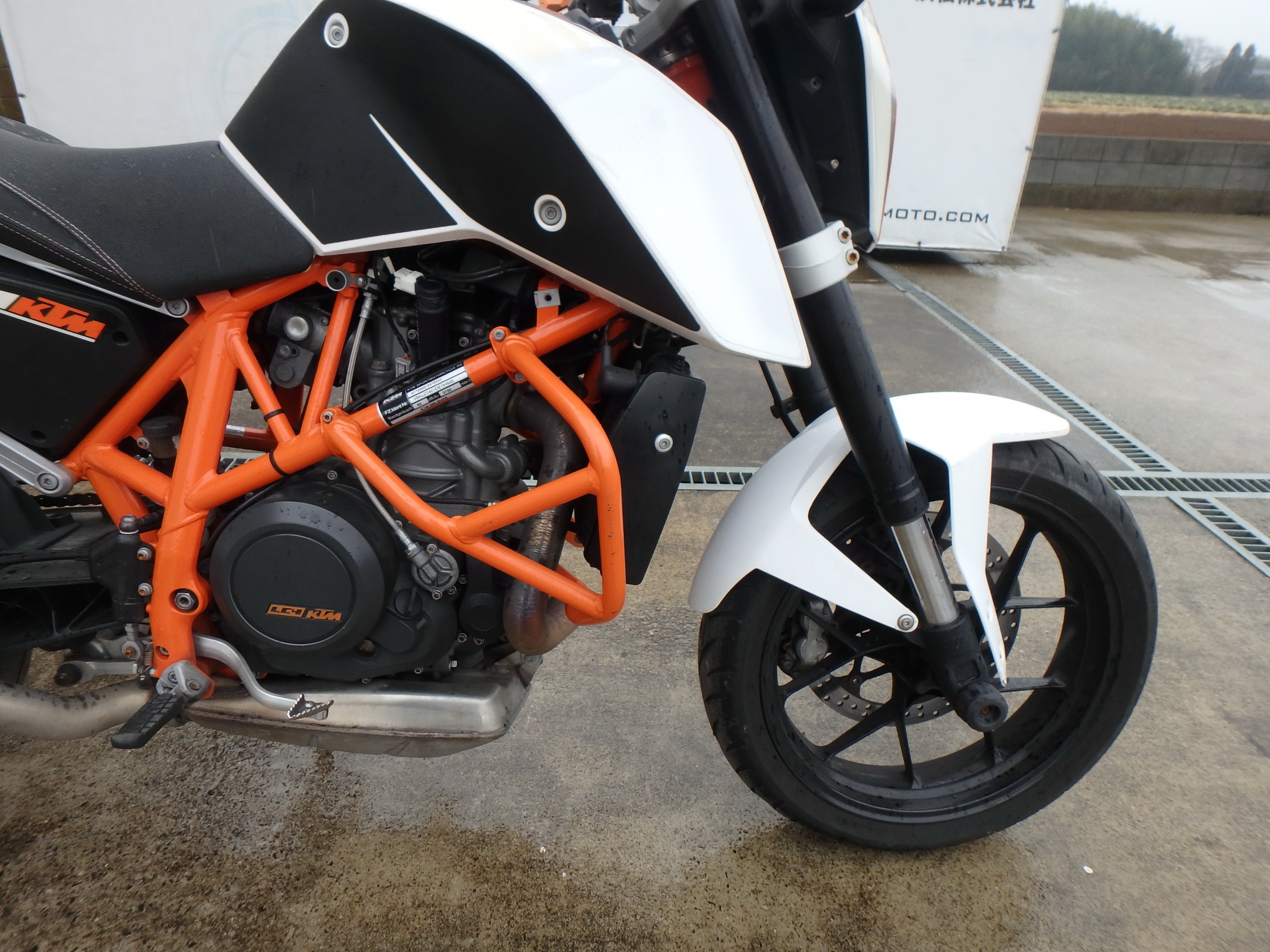 Купить мотоцикл KTM 690 Duke 2014 фото 19