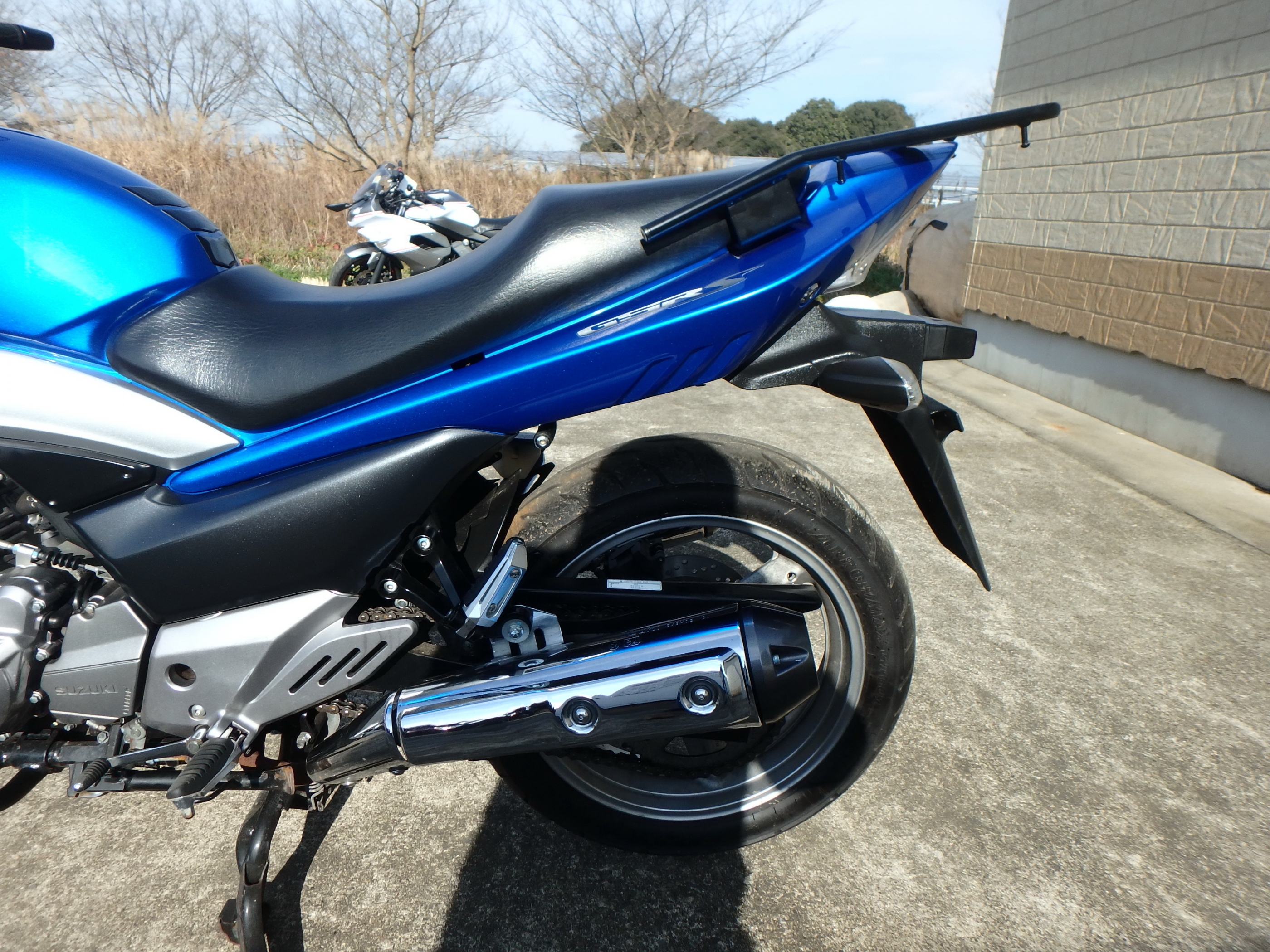 Купить мотоцикл Suzuki GSR250S 2018 фото 16