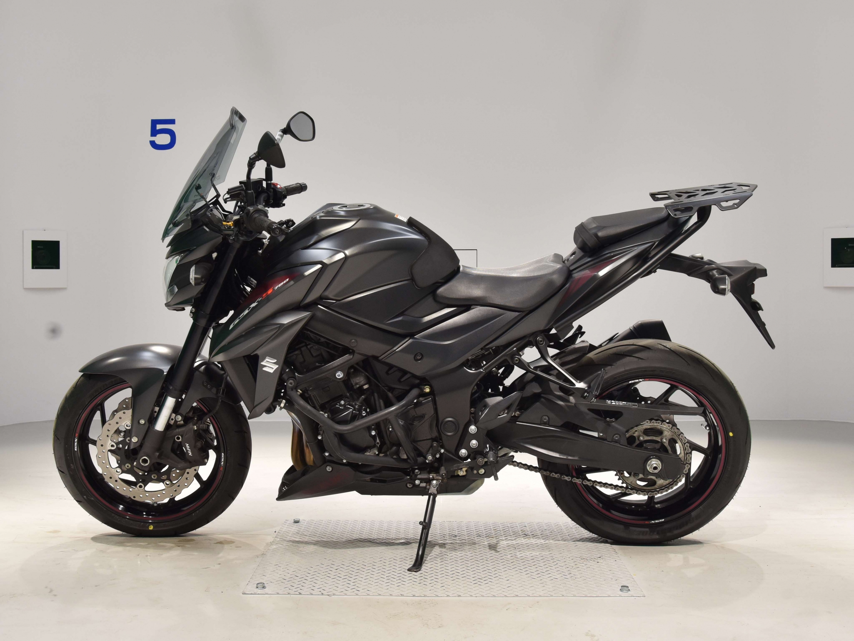 Купить мотоцикл Suzuki GSX-S750 2017 фото 1