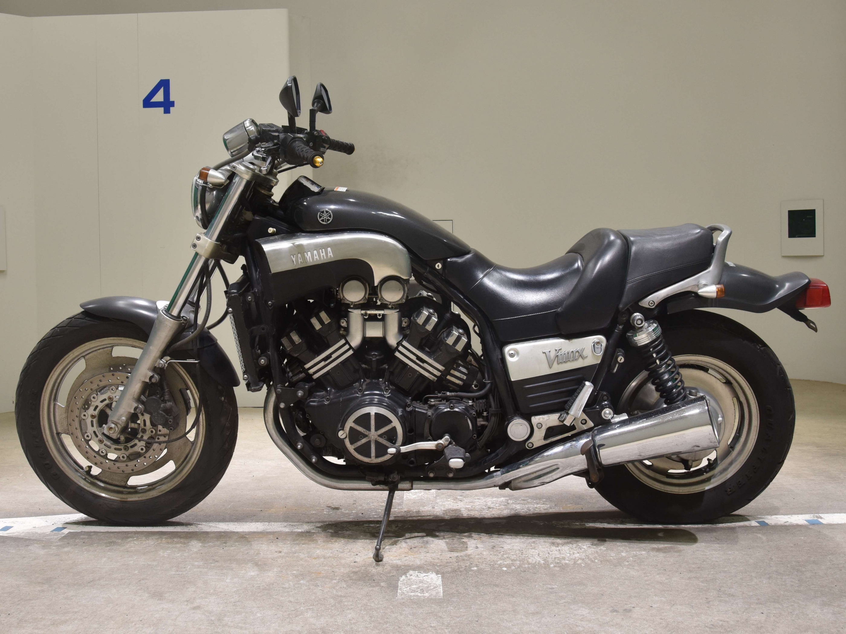 Купить мотоцикл Yamaha V-Max VMX1200 1999 фото 1