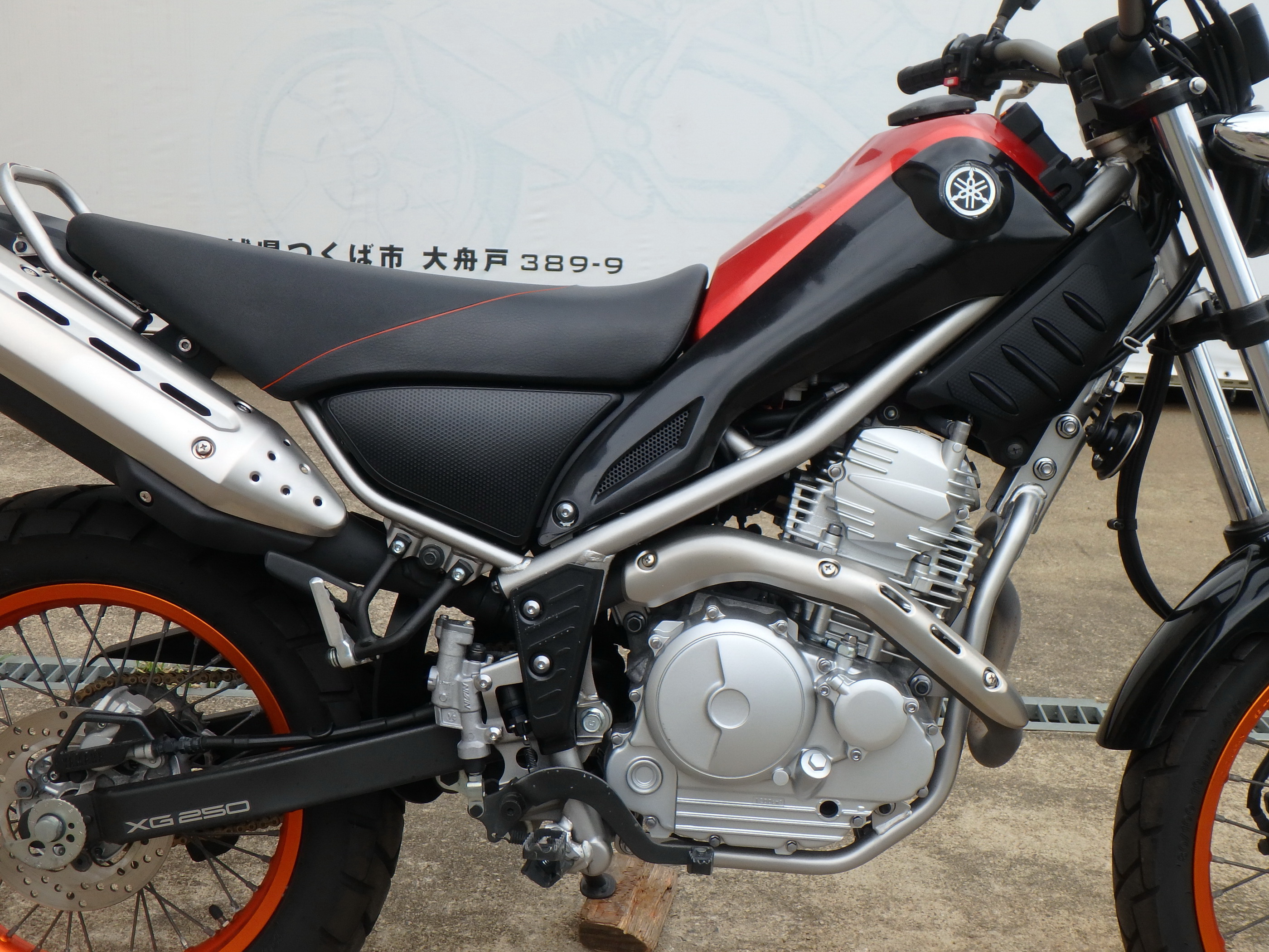 Купить мотоцикл Yamaha XG250 Tricker-2 2016 фото 18