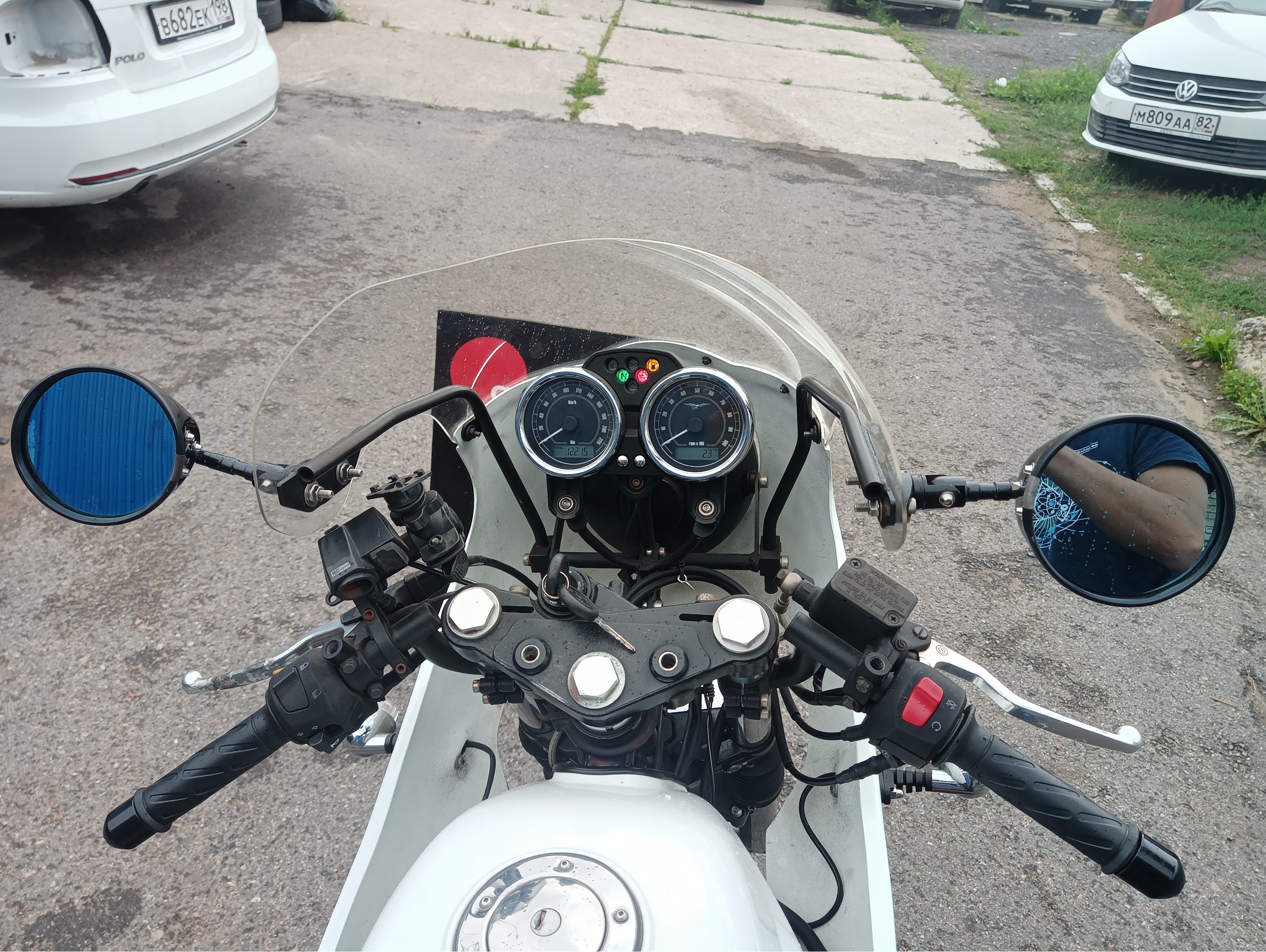 Купить мотоцикл Moto Guzzi V7 Stone 2014 фото 15