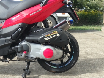     Gilera Runner ST200 2009  16