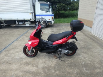     Gilera Runner ST200 2009  12