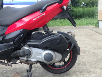     Gilera Runner ST200 2009  16