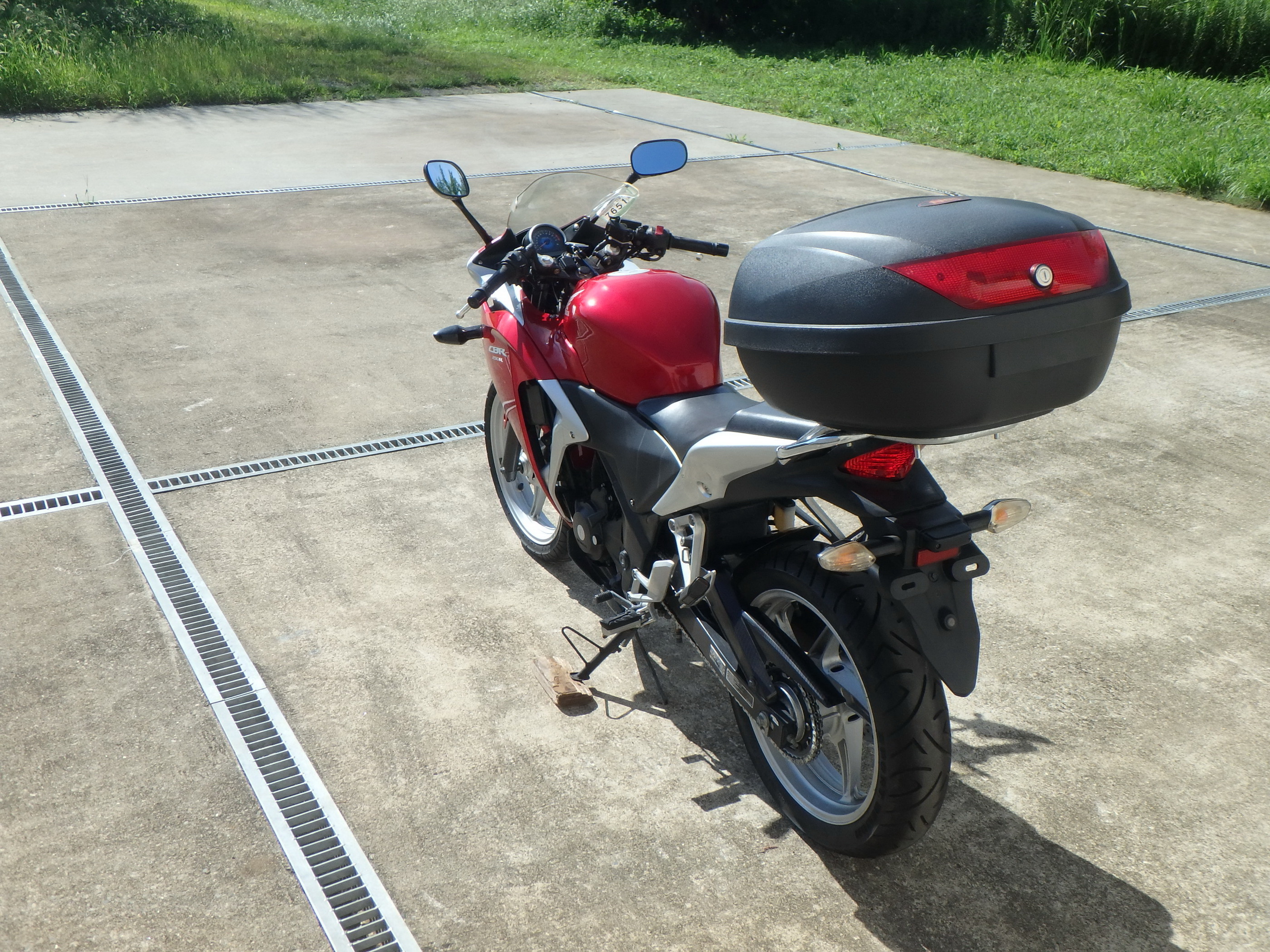 Купить мотоцикл Honda CBR250R-3A 2011 фото 11