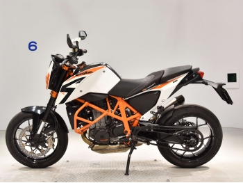     KTM 690 Duke R 2014  1