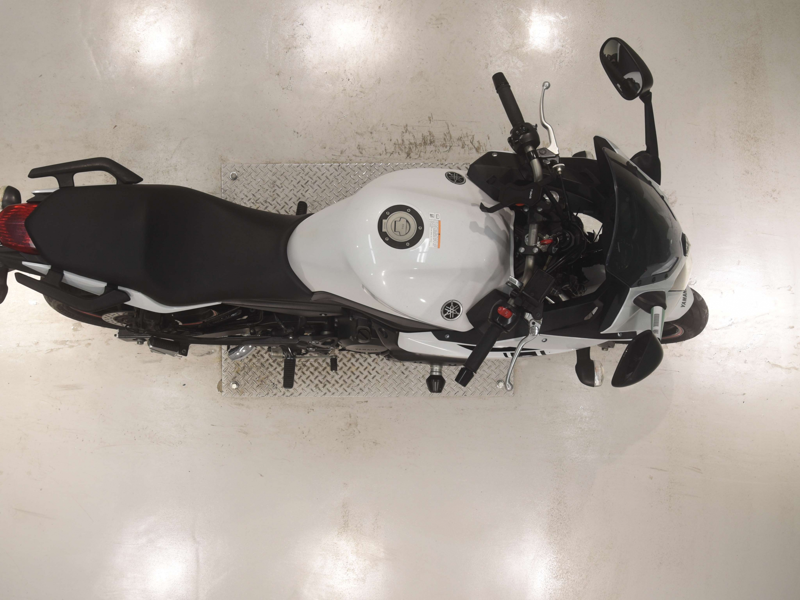 Купить мотоцикл Yamaha XJ6 Diversion A FZ6R ABS 2013 фото 3